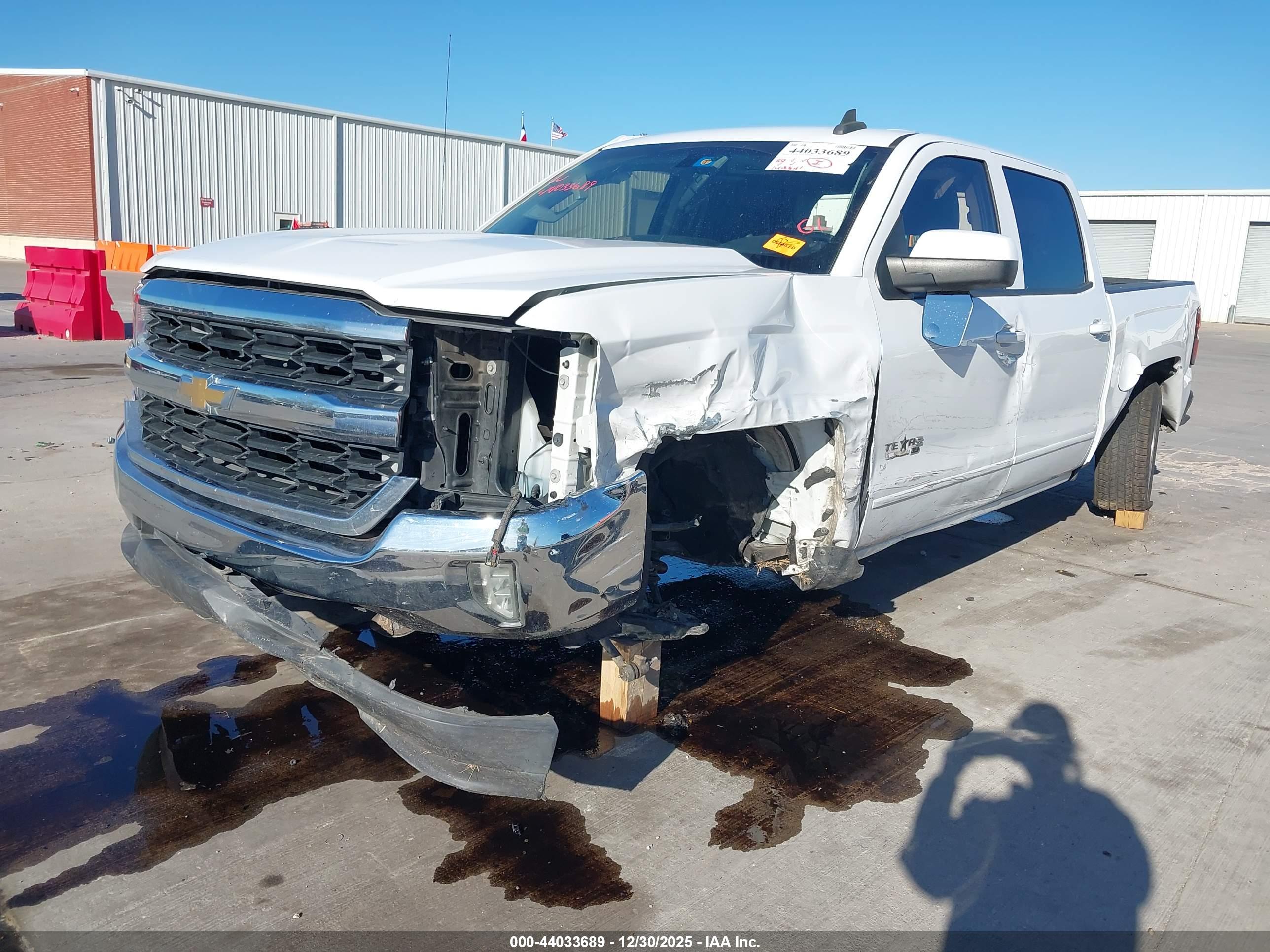 CHEVROLET SILVERADO image 2