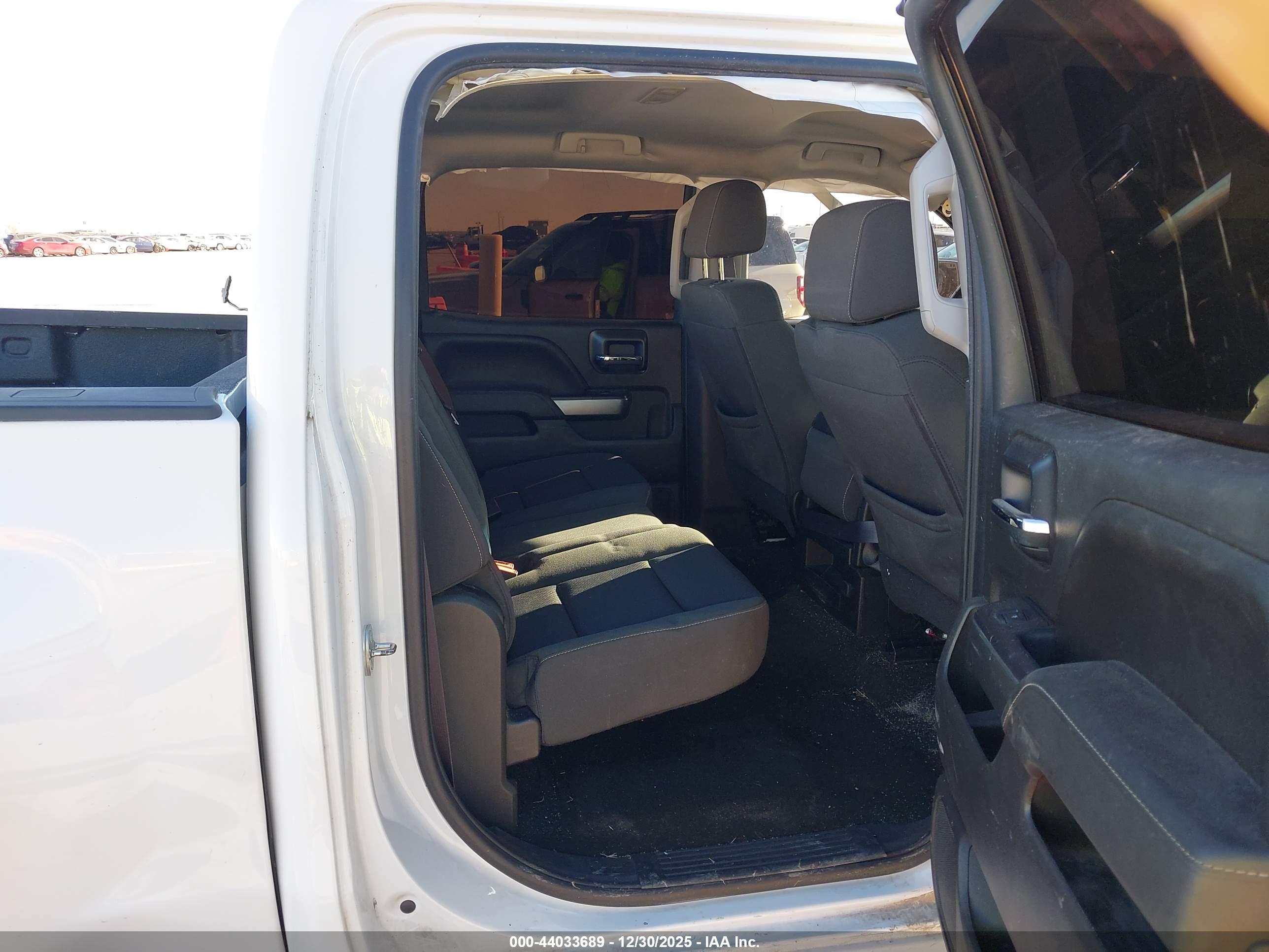 CHEVROLET SILVERADO image 8