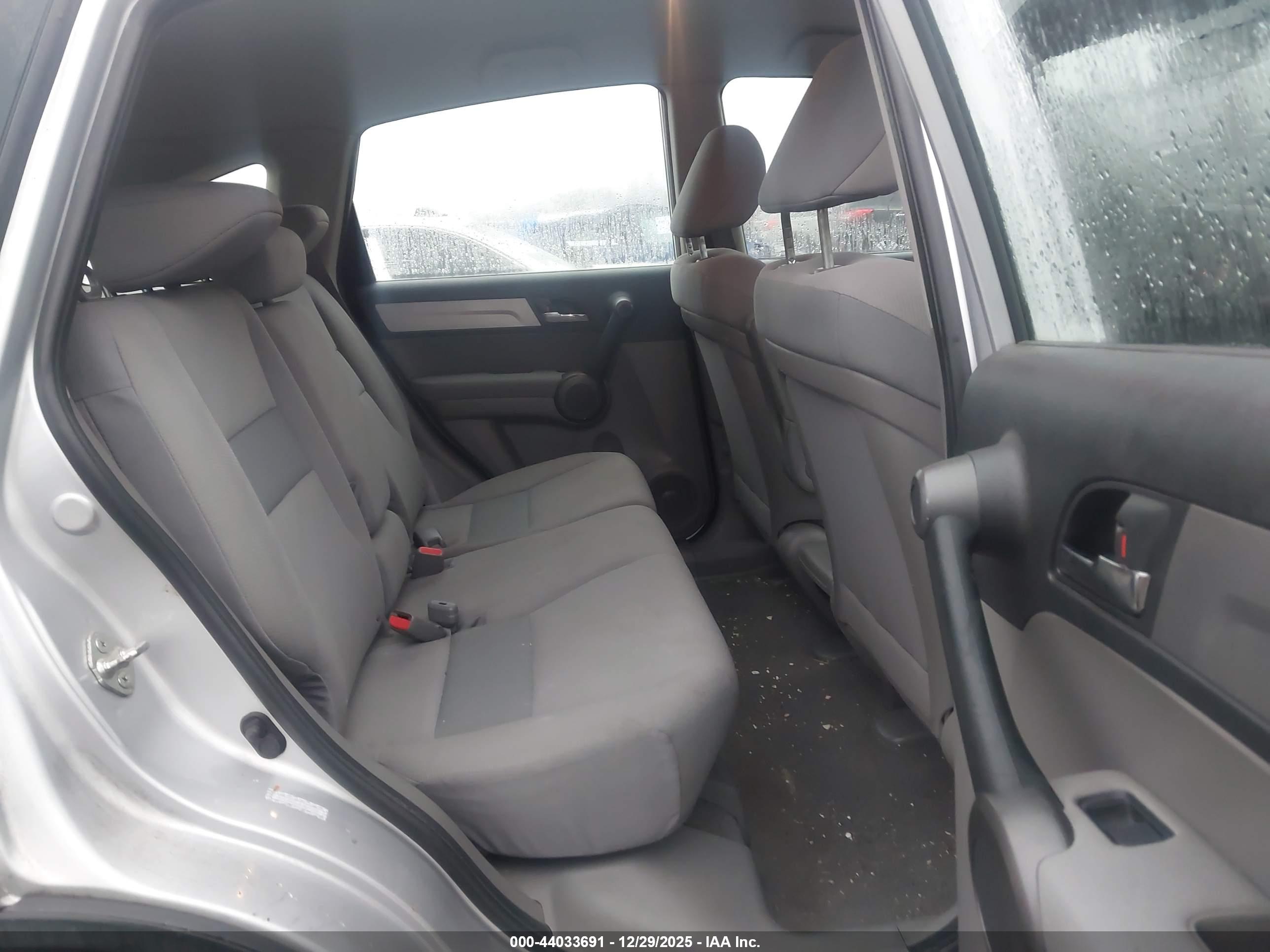 HONDA CR-V image 8