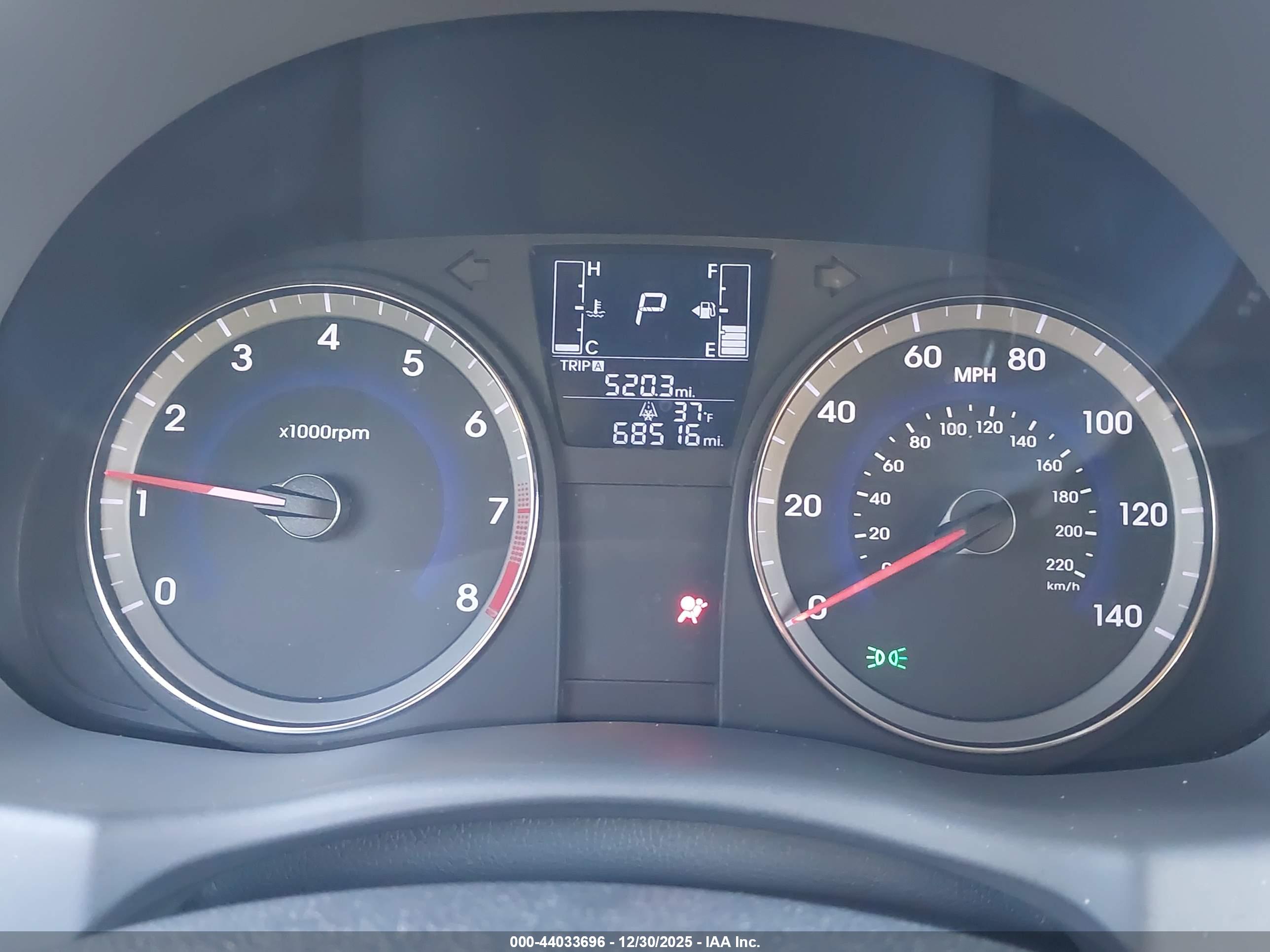 HYUNDAI ACCENT image 7