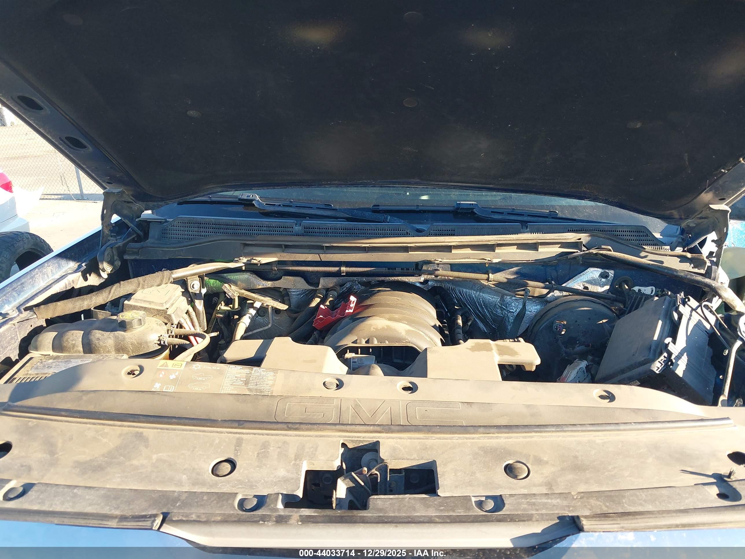 GMC SIERRA image 10