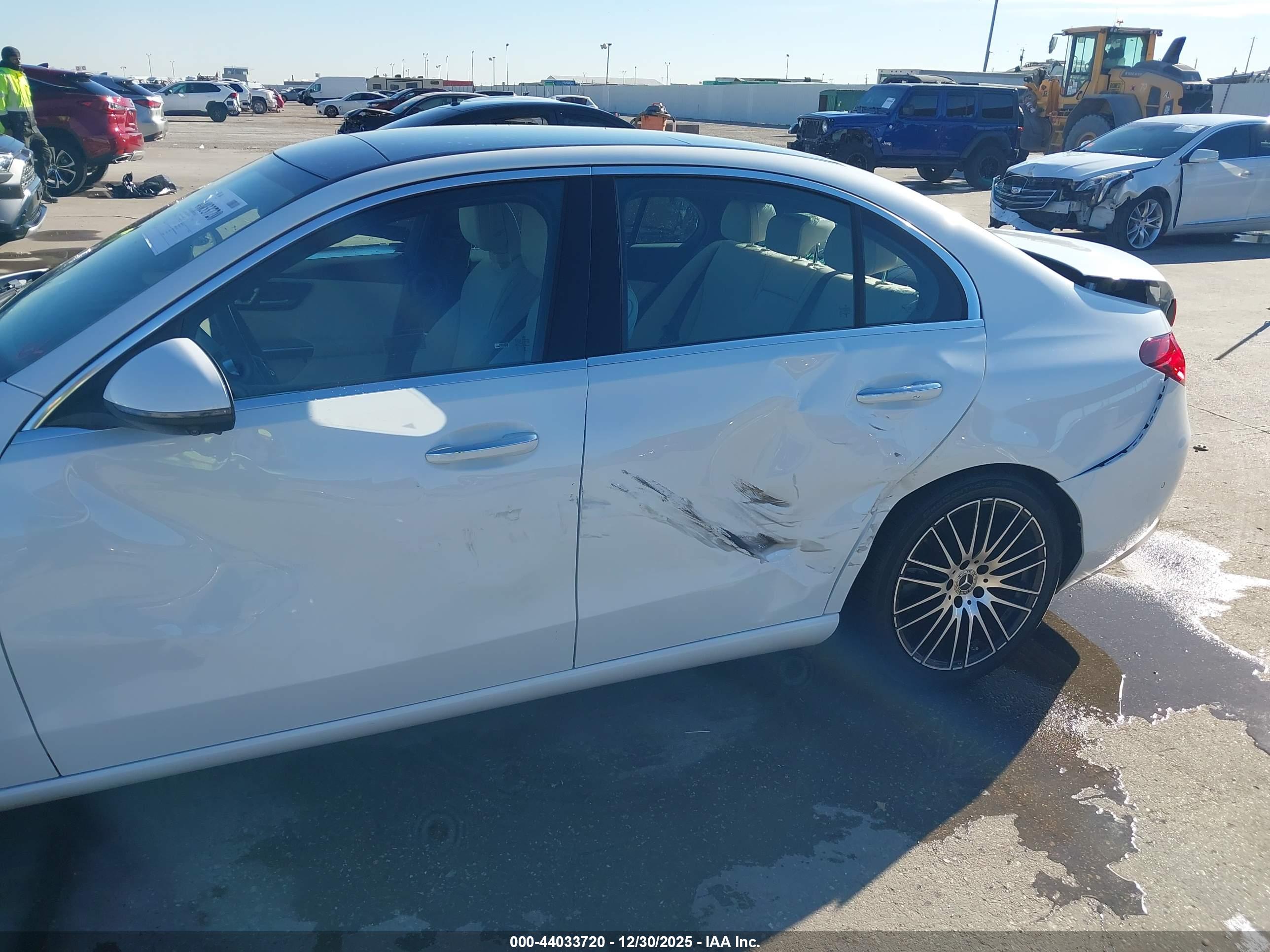 MERCEDES-BENZ C image 6