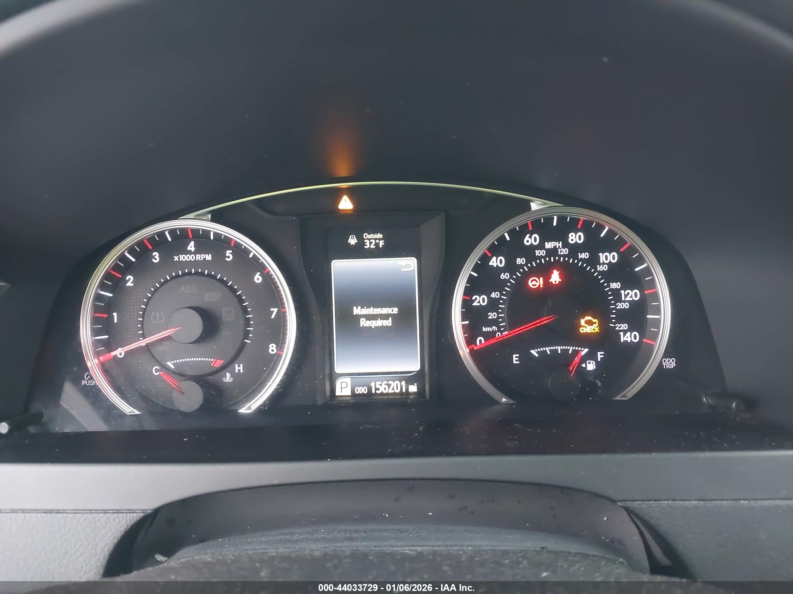 TOYOTA CAMRY image 7