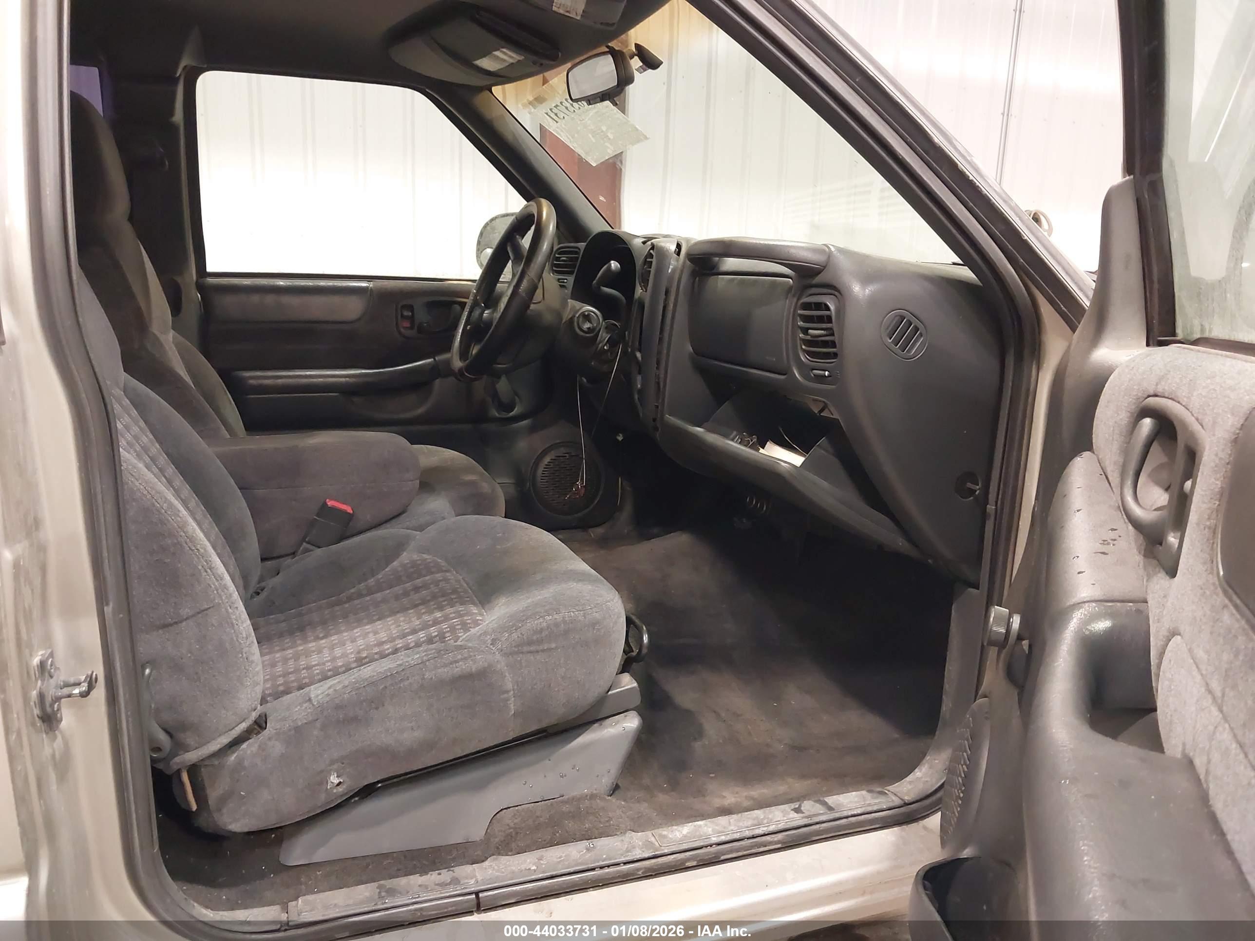 CHEVROLET S-10 image 5
