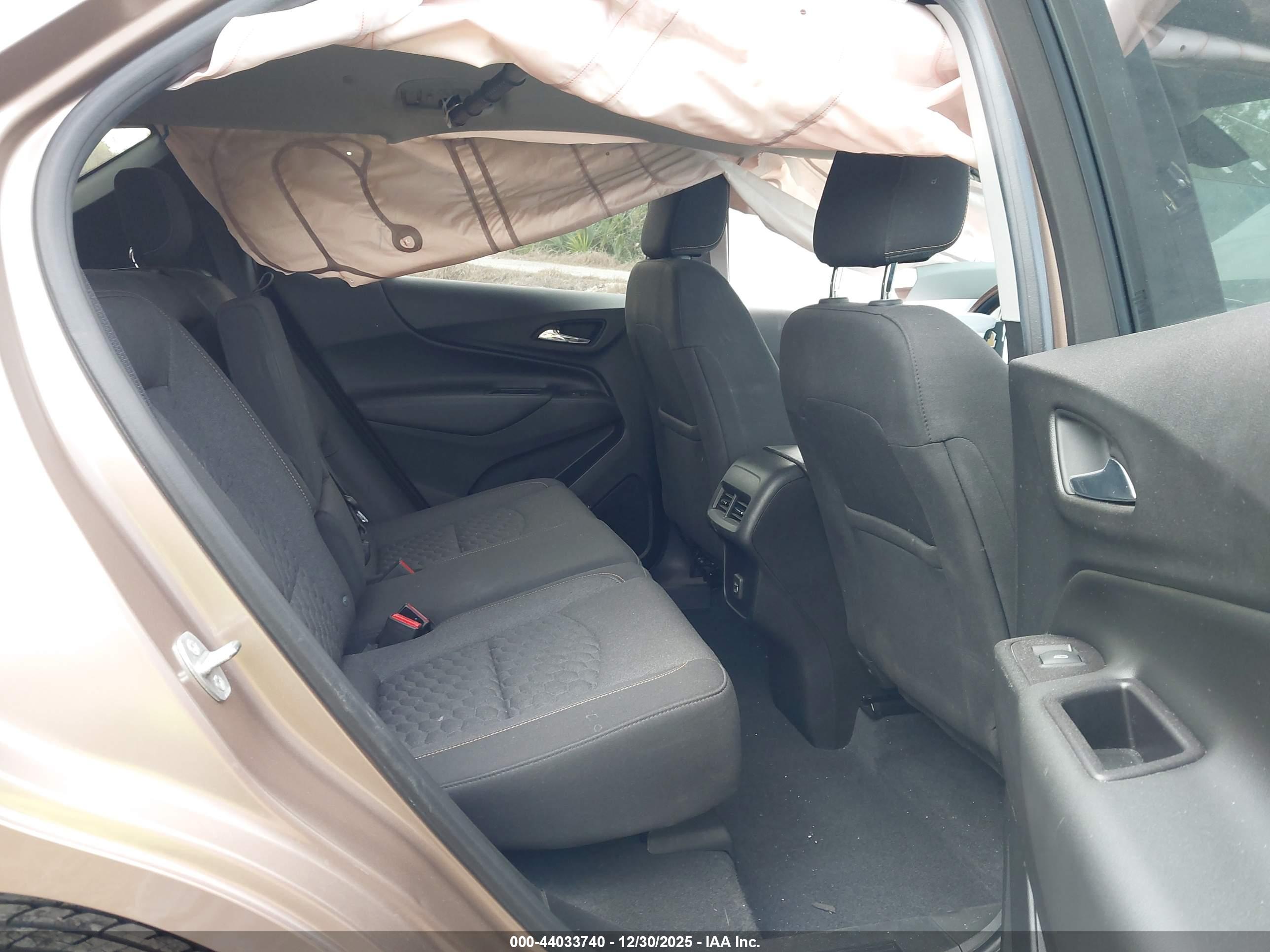 CHEVROLET EQUINOX image 8