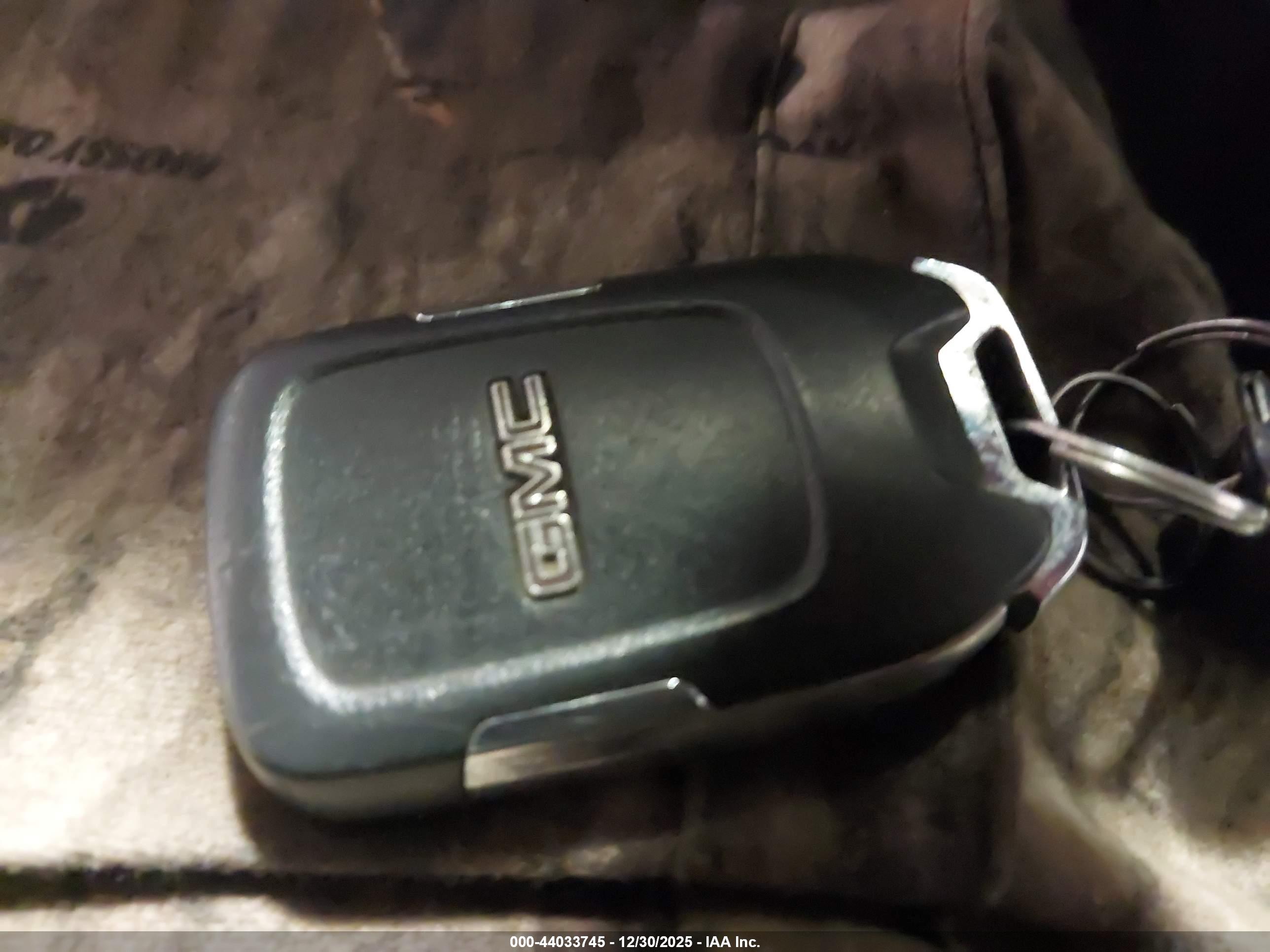 GMC SIERRA image 11