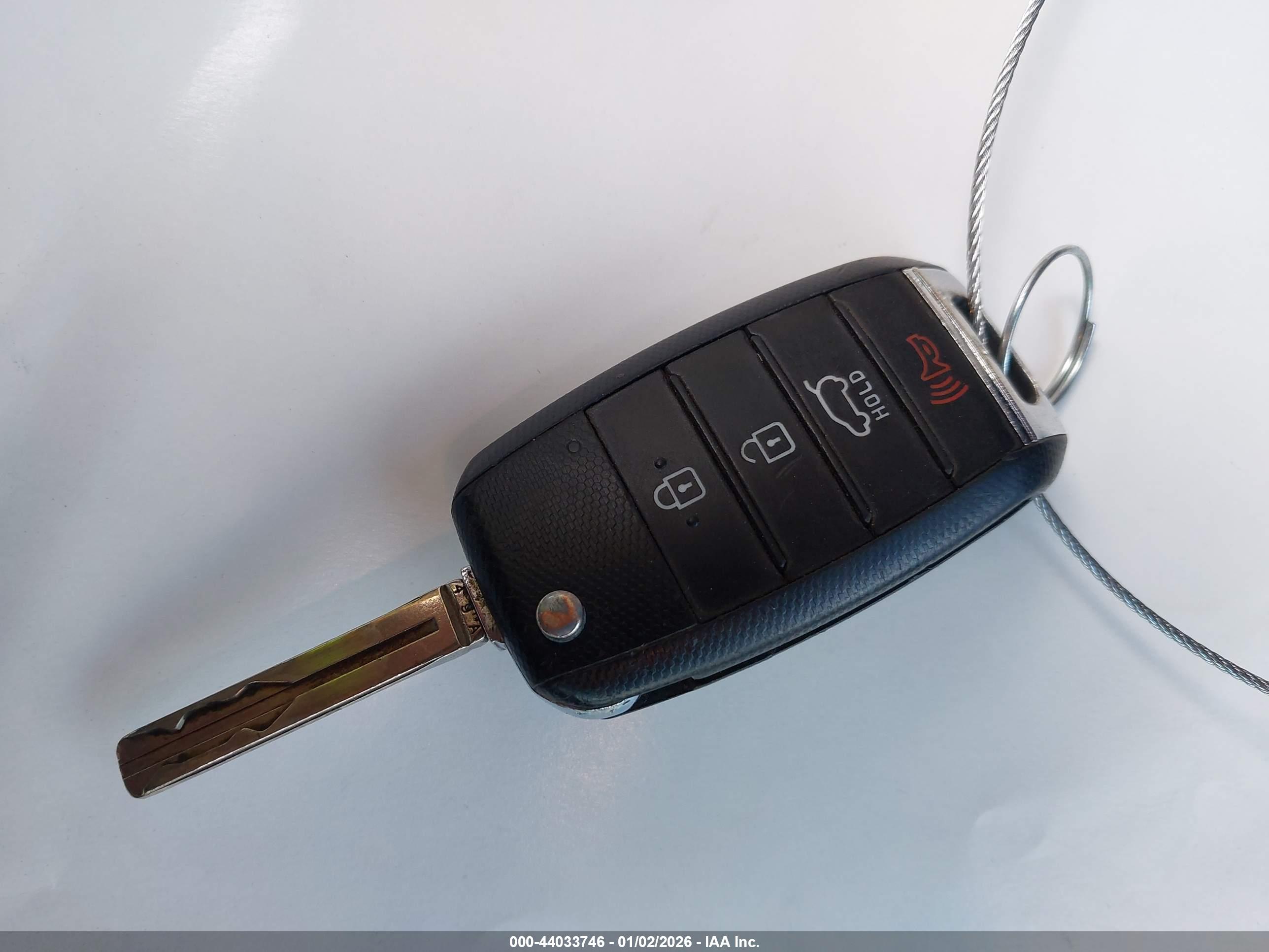 KIA SPORTAGE image 11