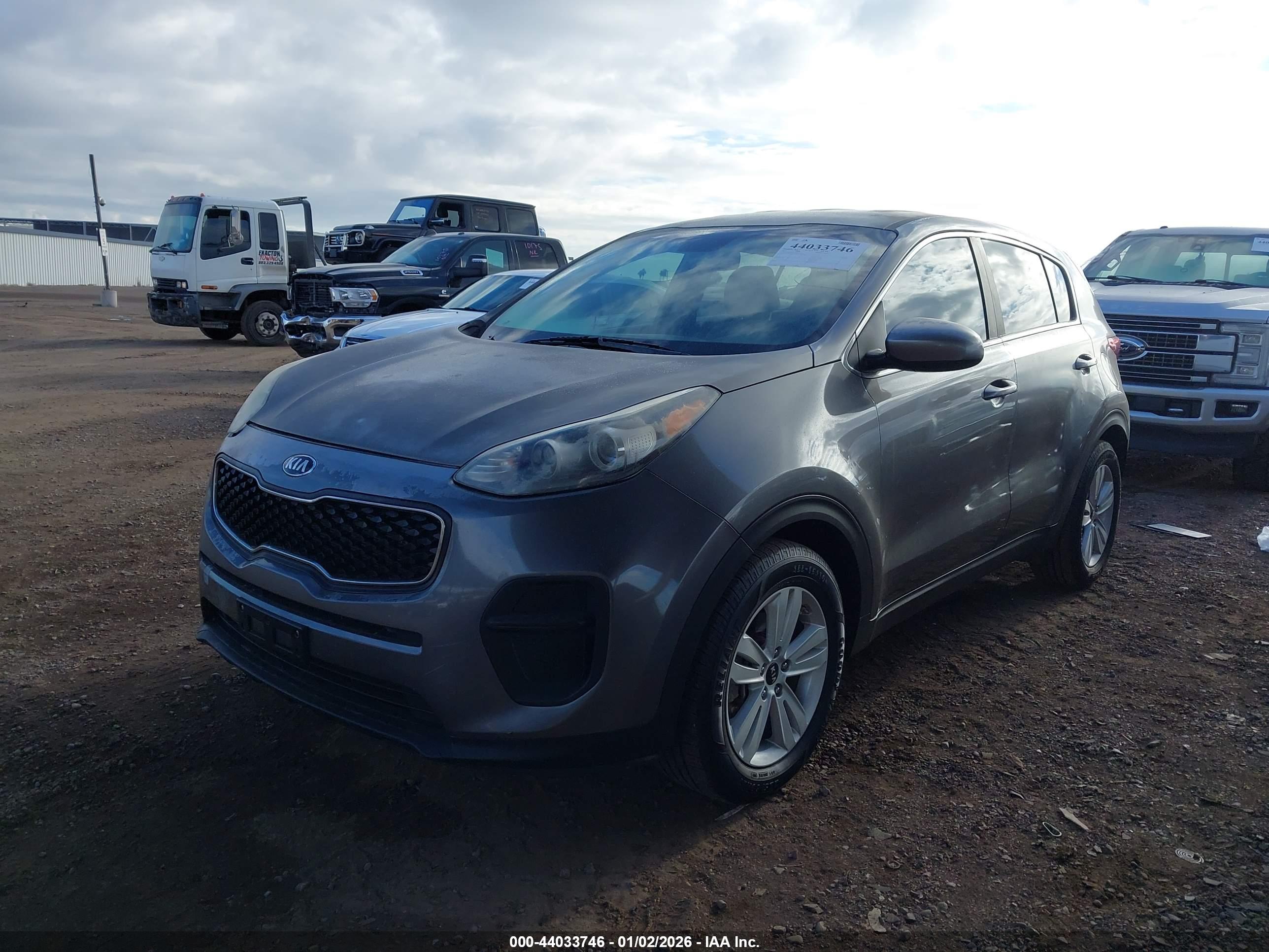 KIA SPORTAGE image 2