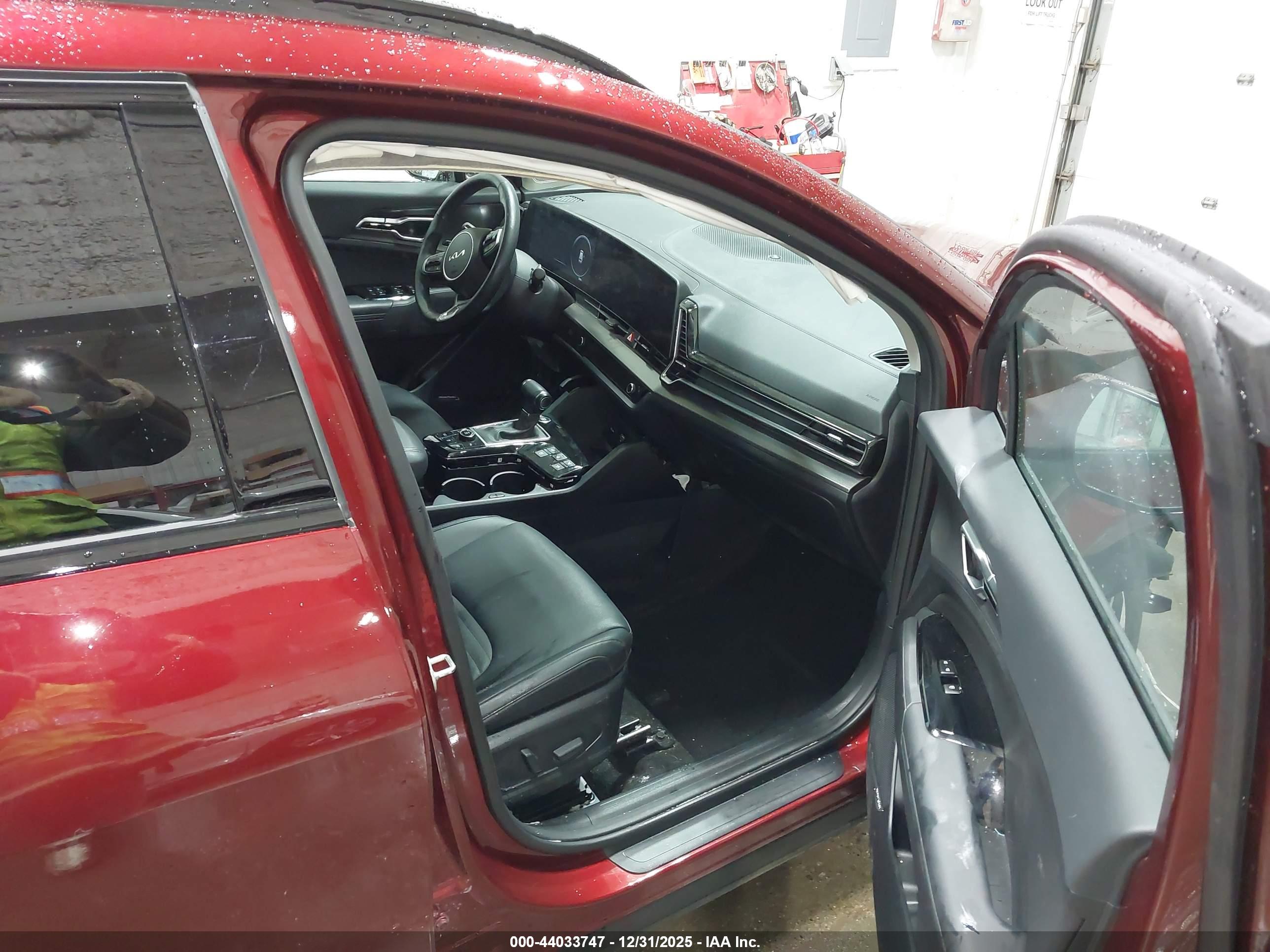 KIA SPORTAGE image 5