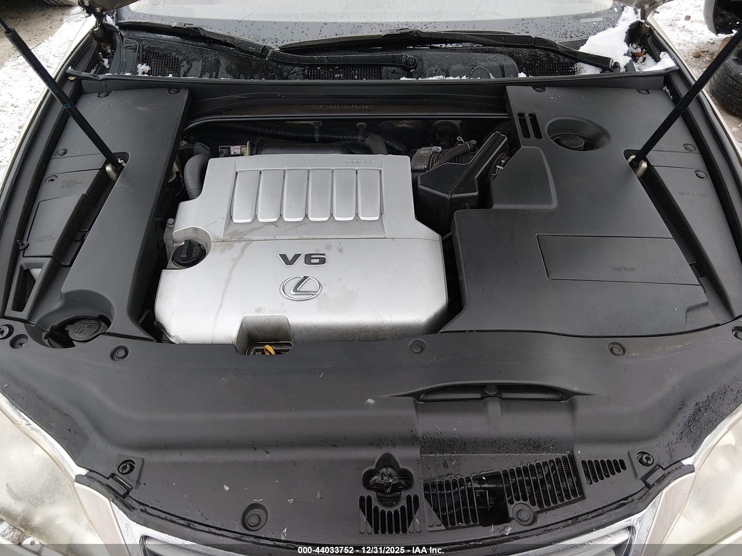 LEXUS ES image 10