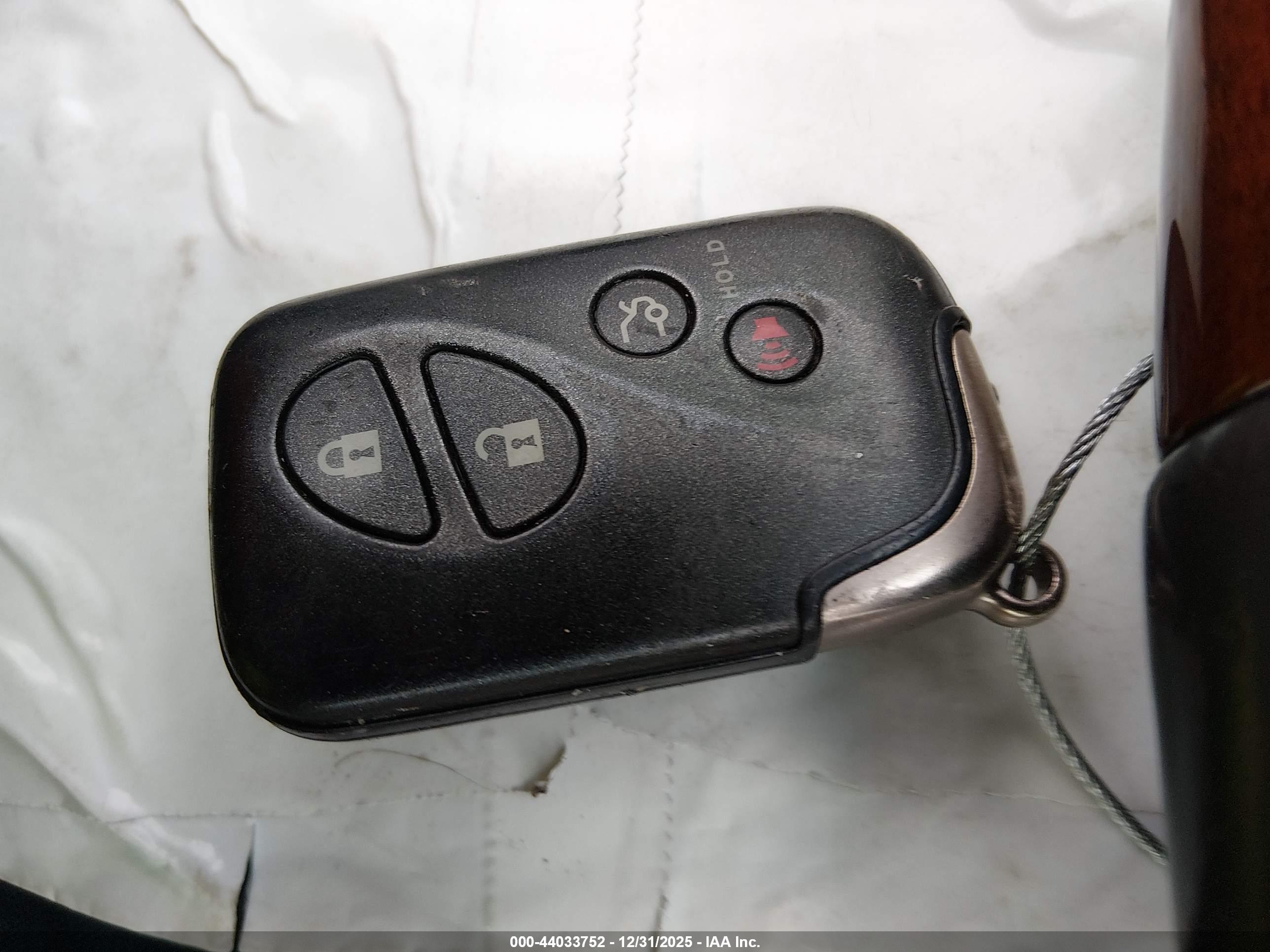 LEXUS ES image 11