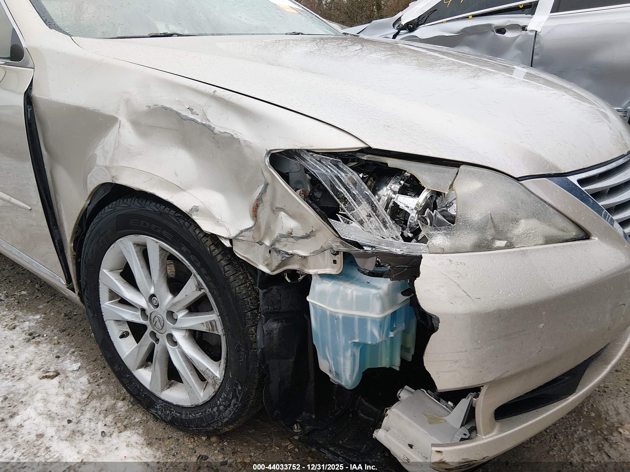LEXUS ES image 6
