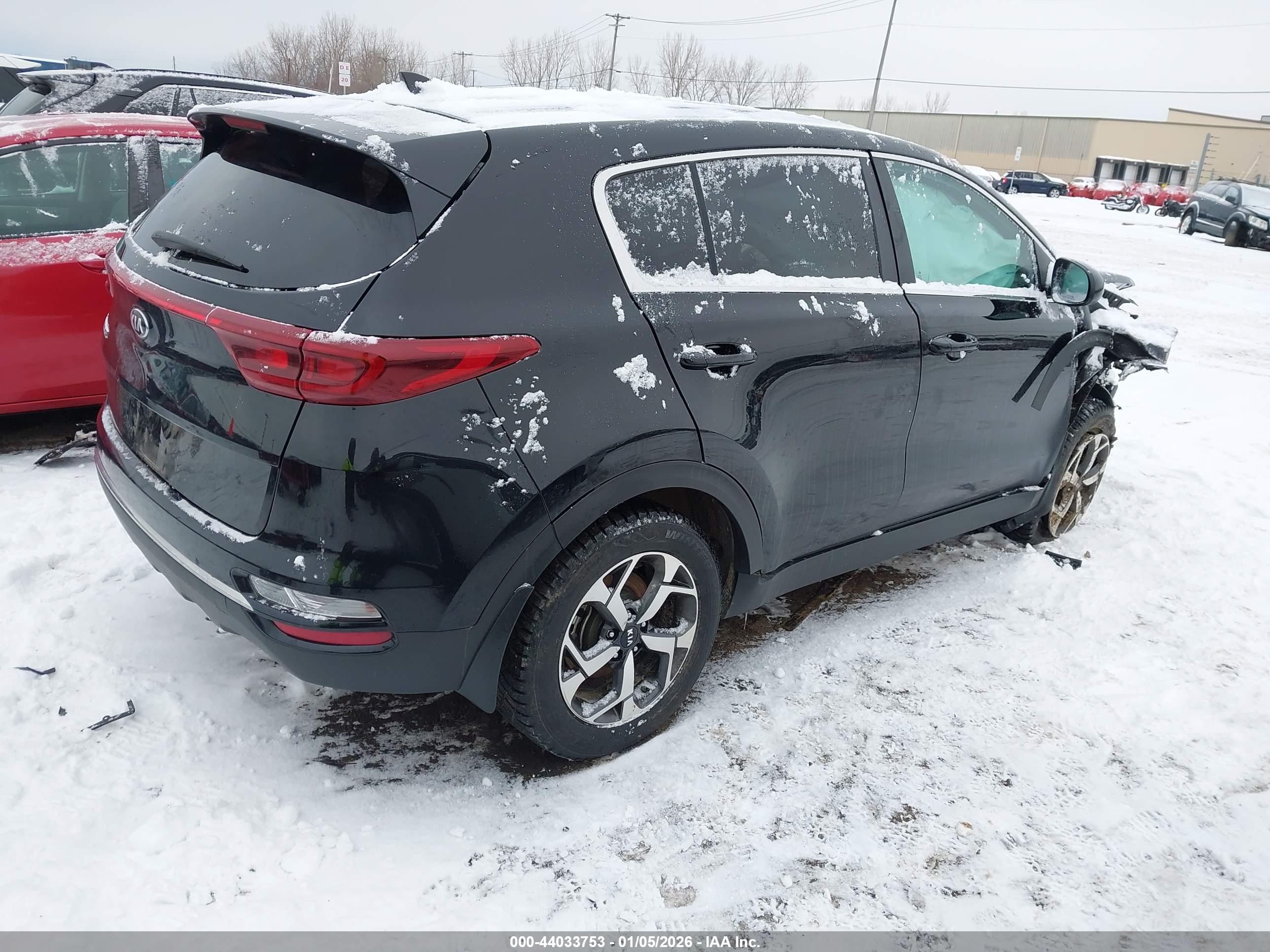 KIA SPORTAGE image 4