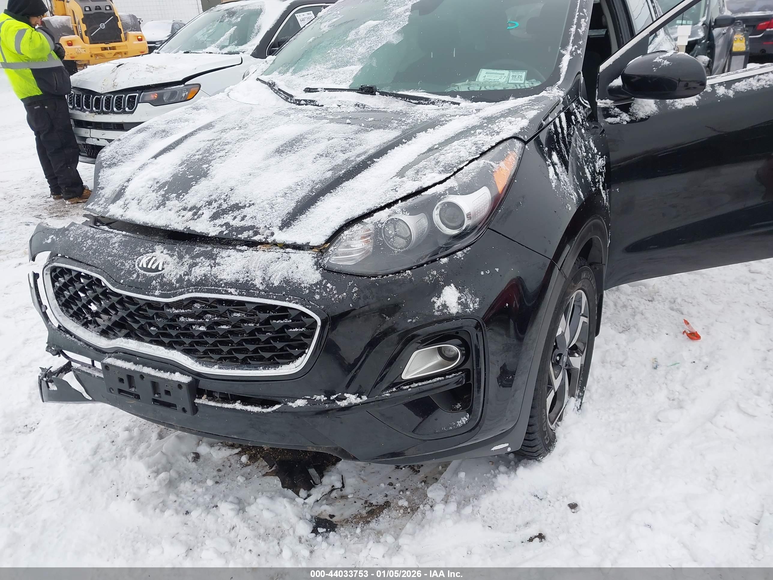KIA SPORTAGE image 6