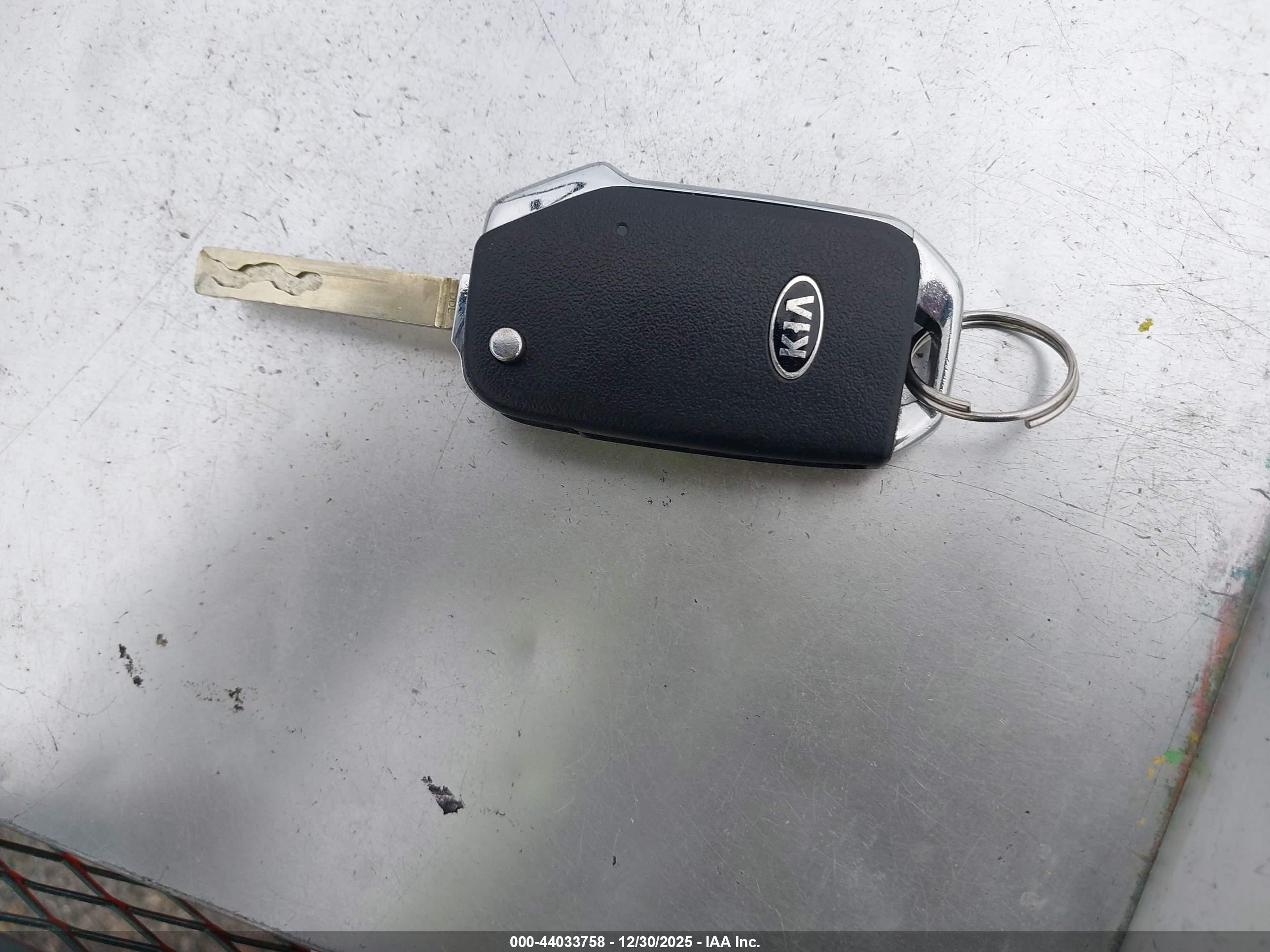 KIA SORENTO image 11