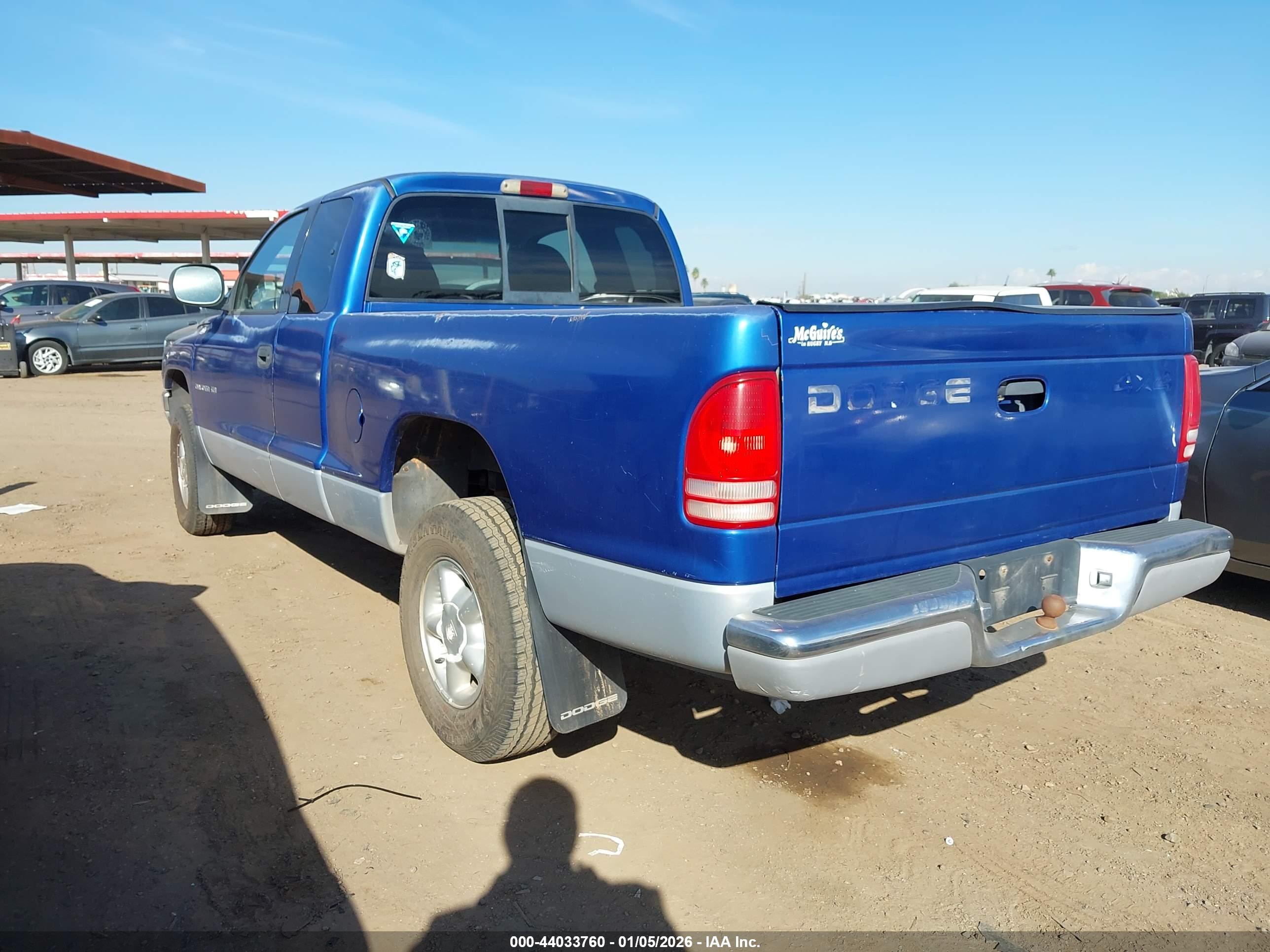 DODGE DAKOTA image 3