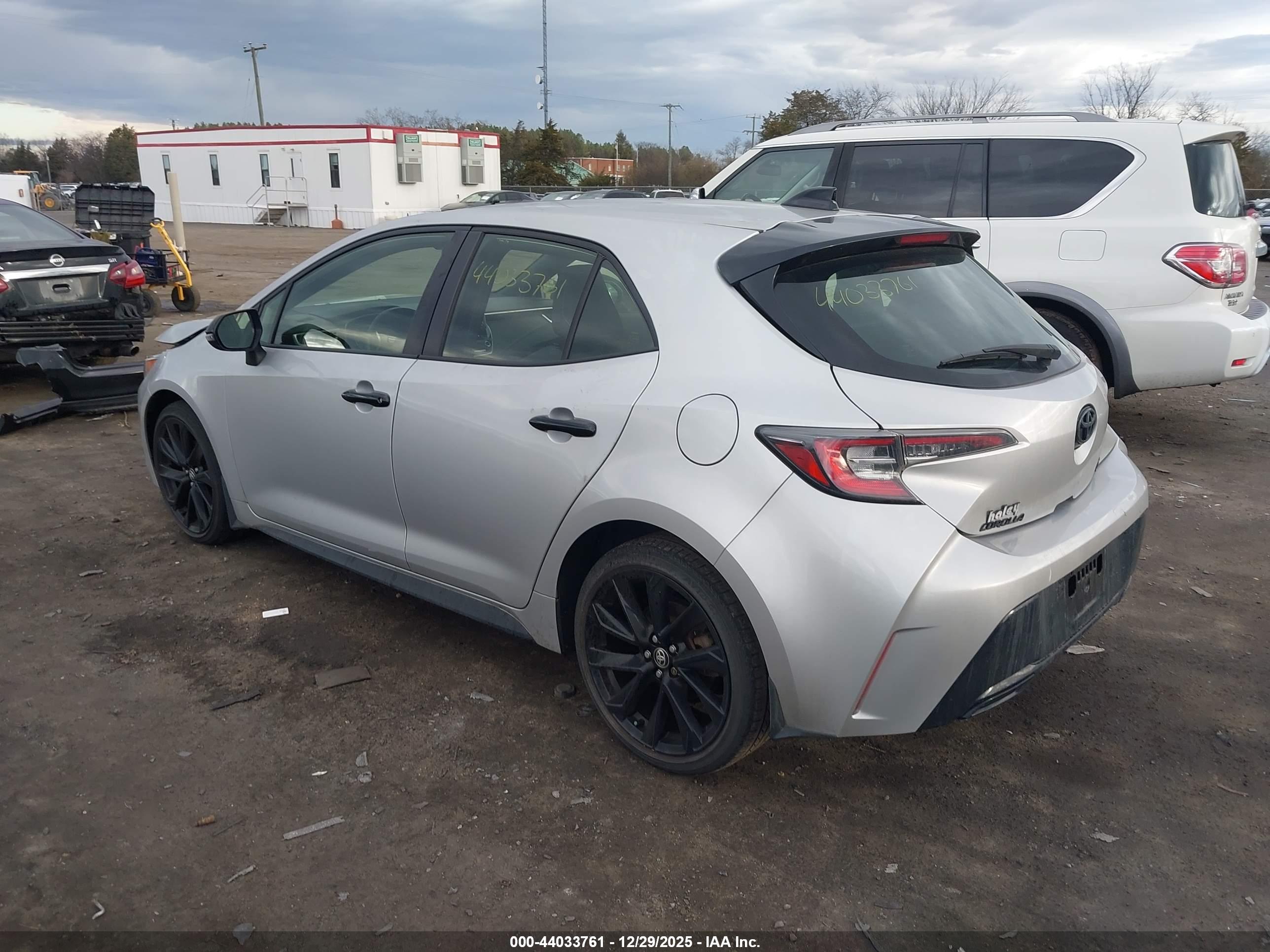 TOYOTA COROLLA image 3