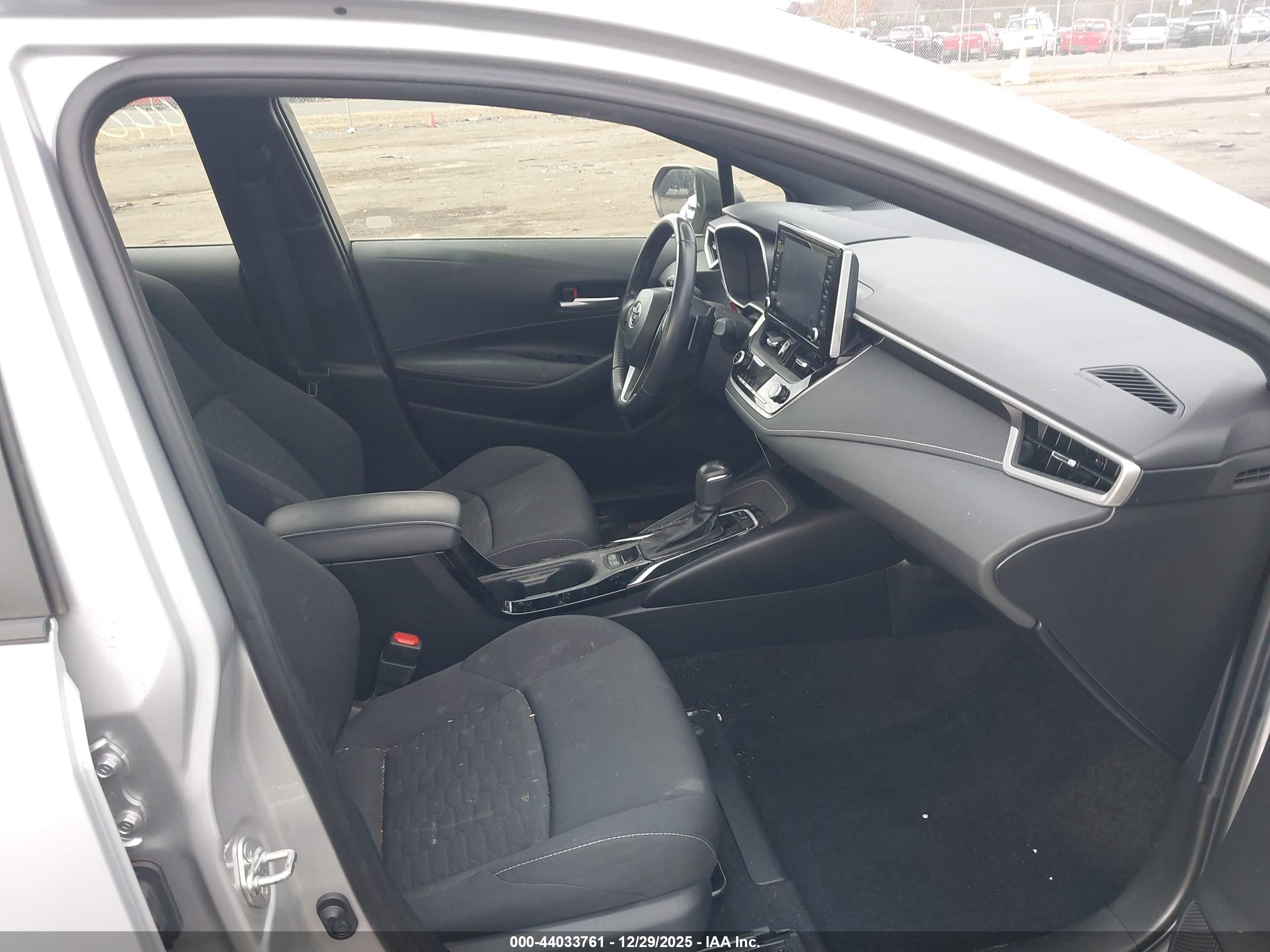 TOYOTA COROLLA image 5