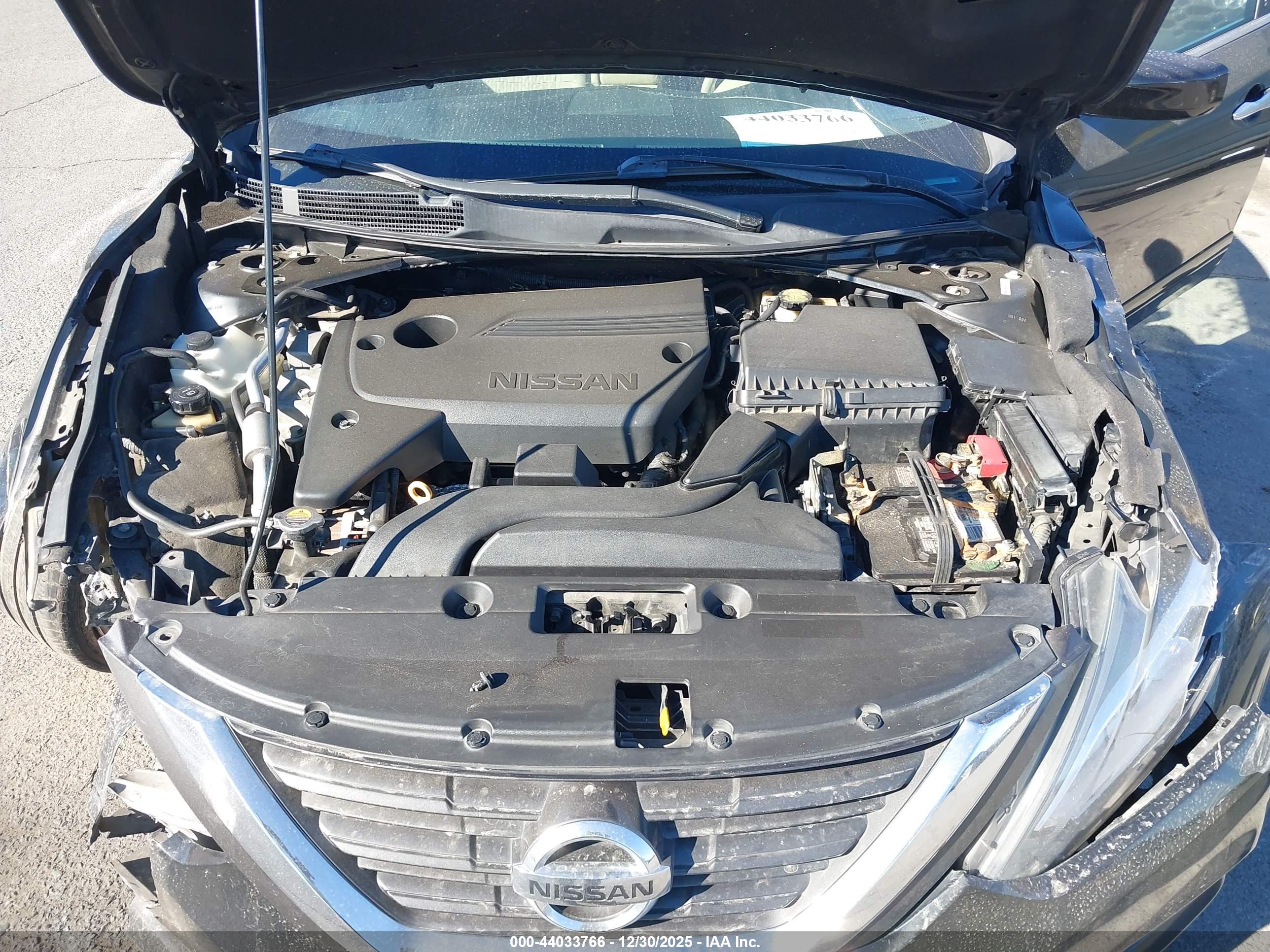 NISSAN ALTIMA image 10