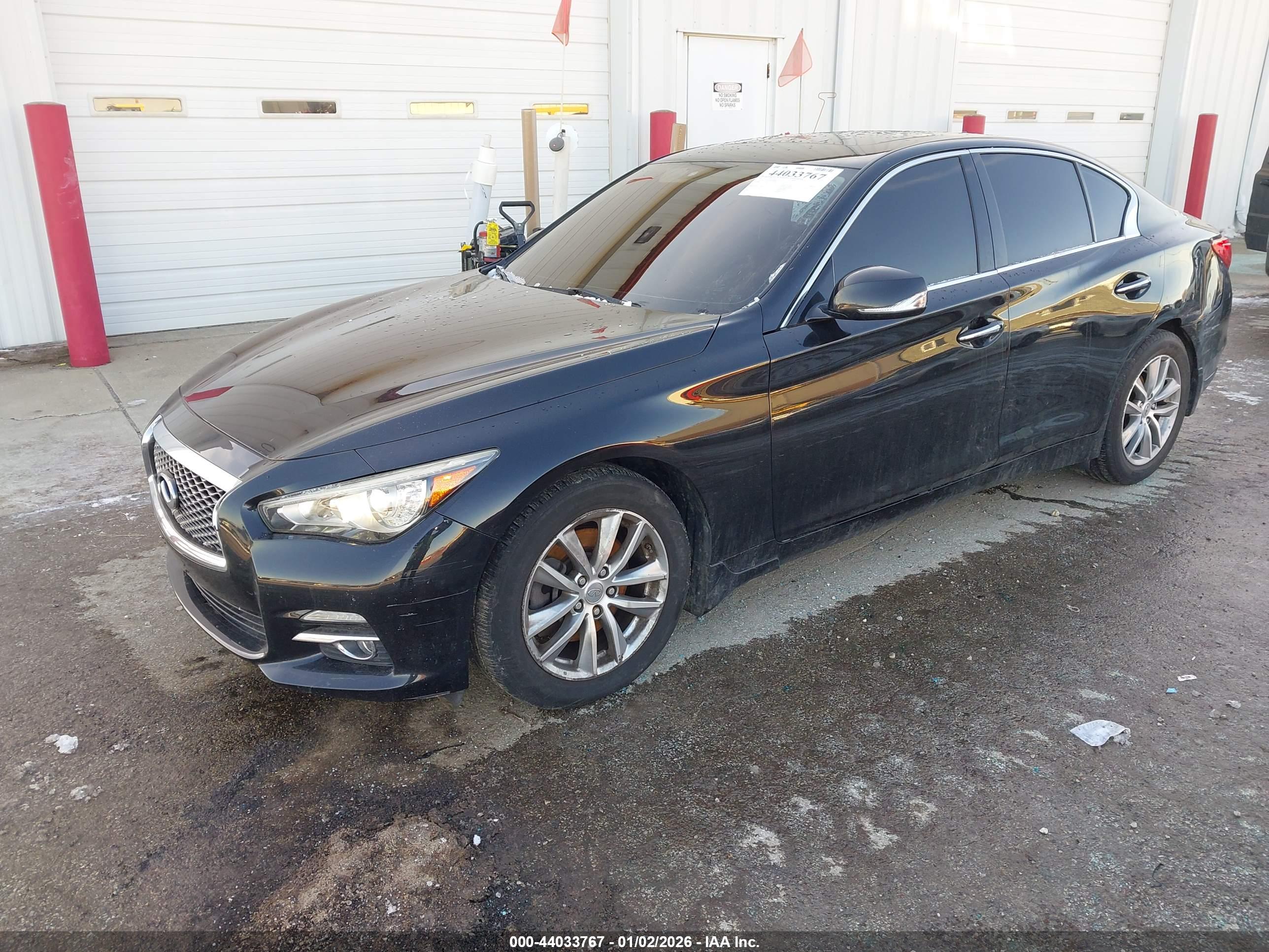 INFINITI Q50 image 2