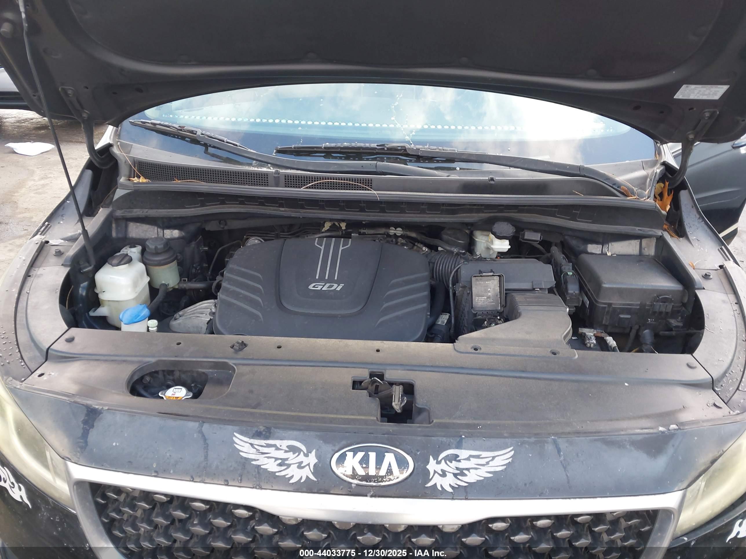 KIA SEDONA image 10
