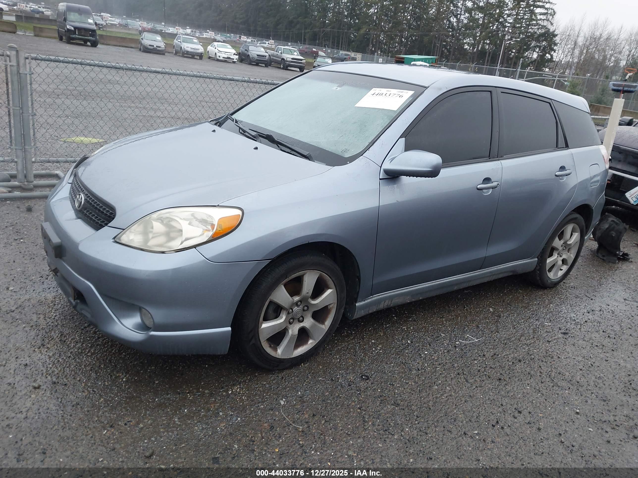 TOYOTA MATRIX image 2