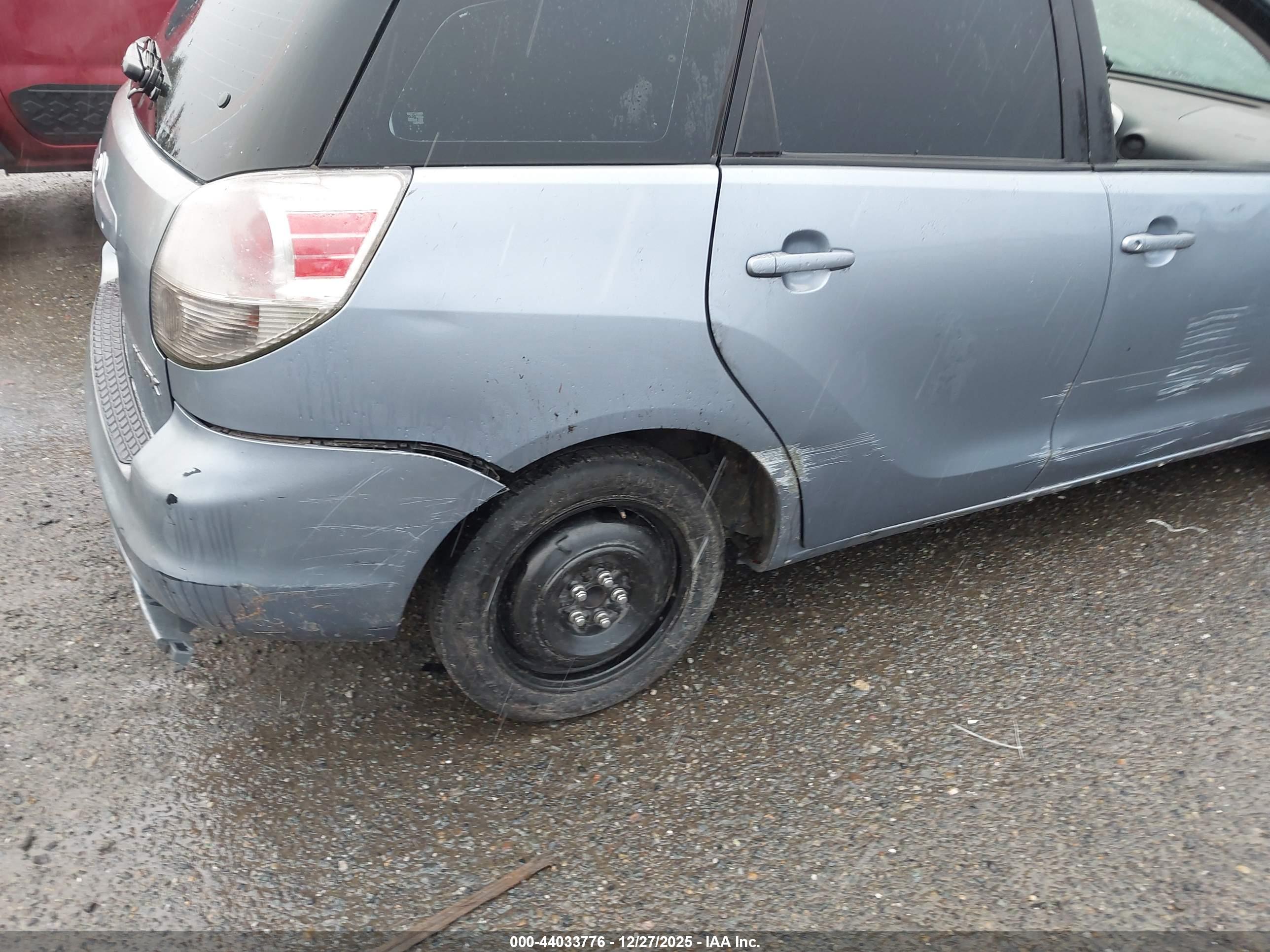 TOYOTA MATRIX image 6