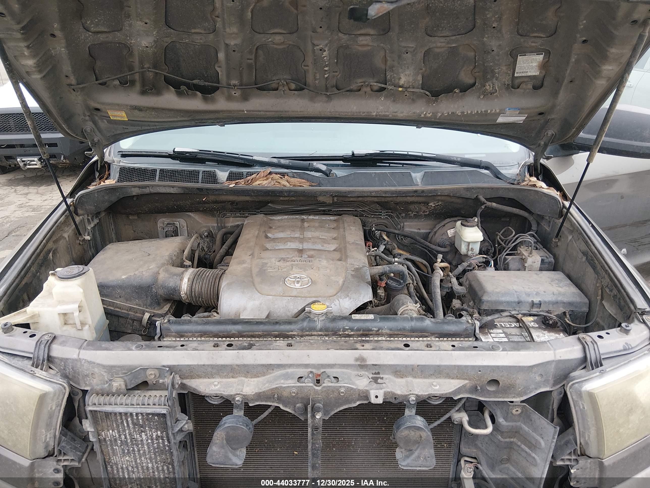 TOYOTA TUNDRA image 10