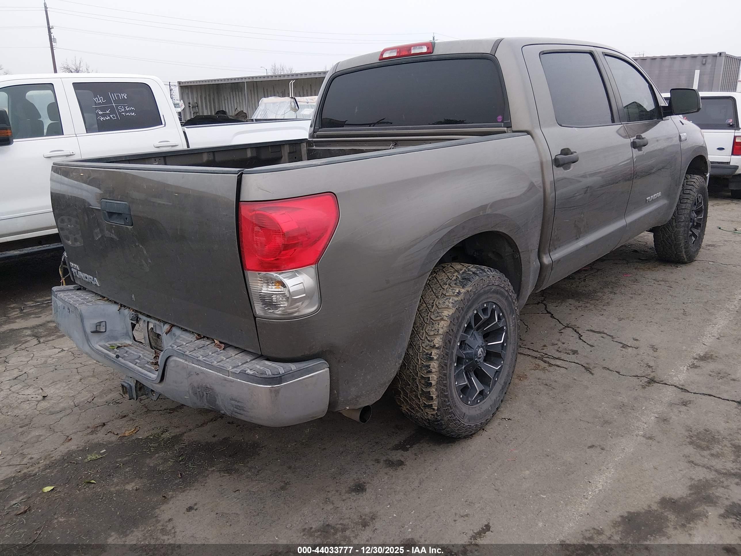 TOYOTA TUNDRA image 4