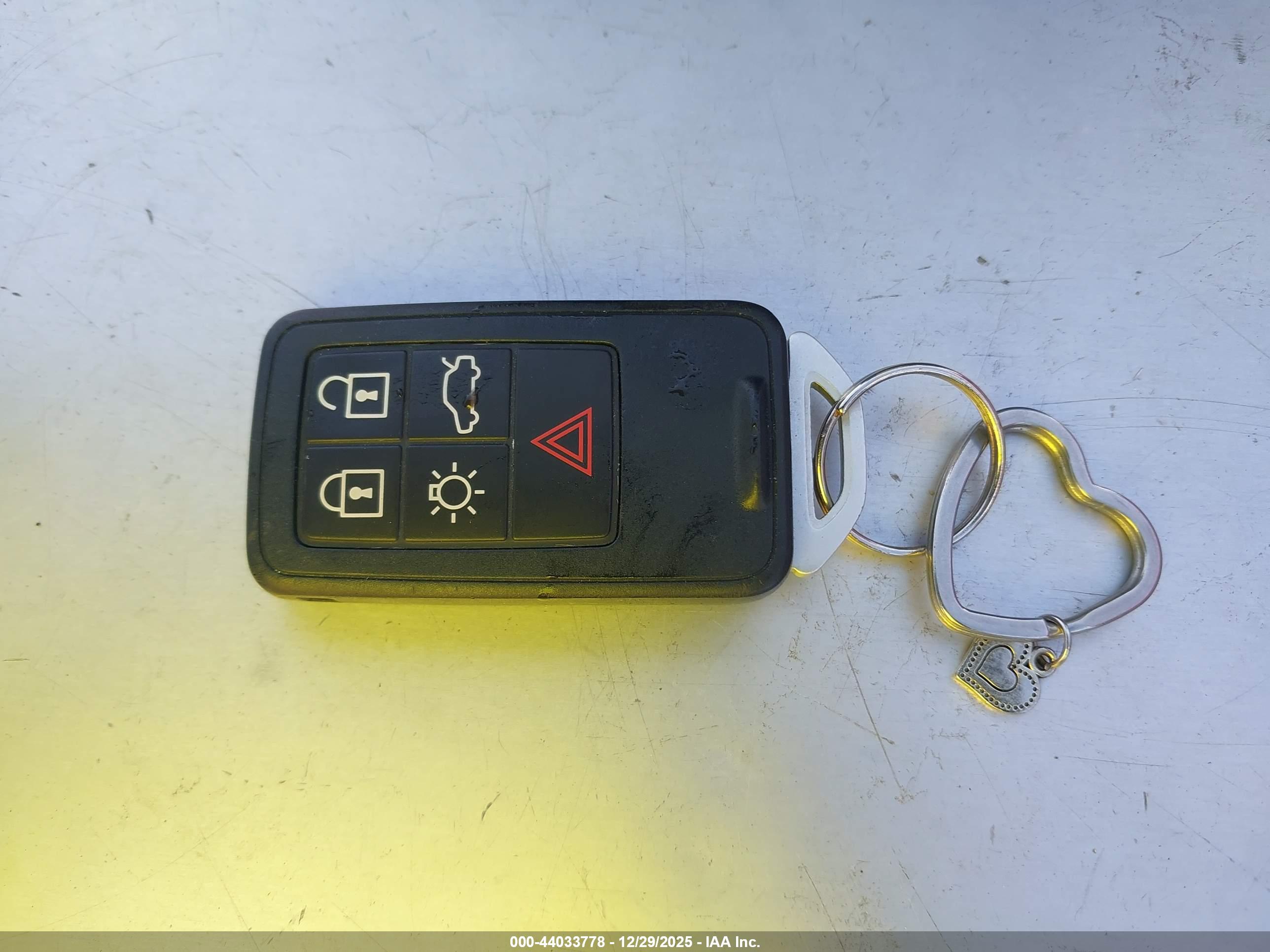 VOLVO S60 image 11