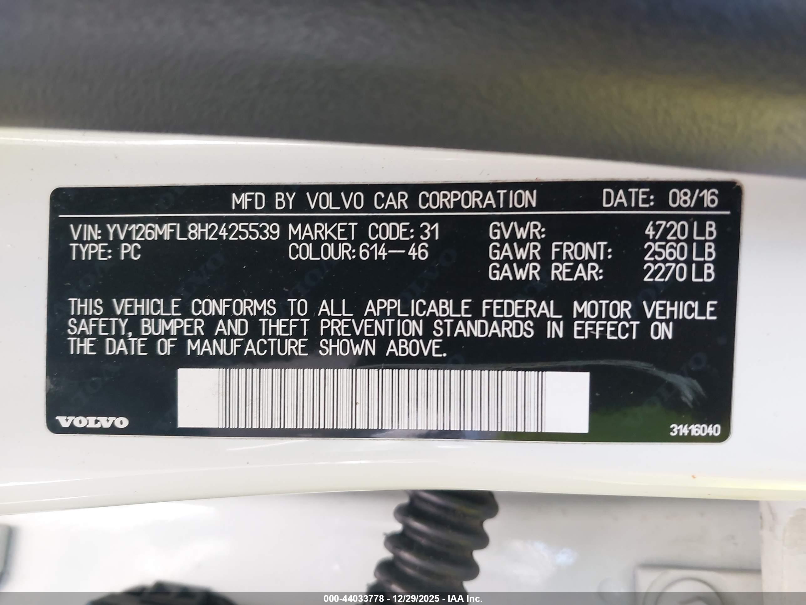 VOLVO S60 image 9