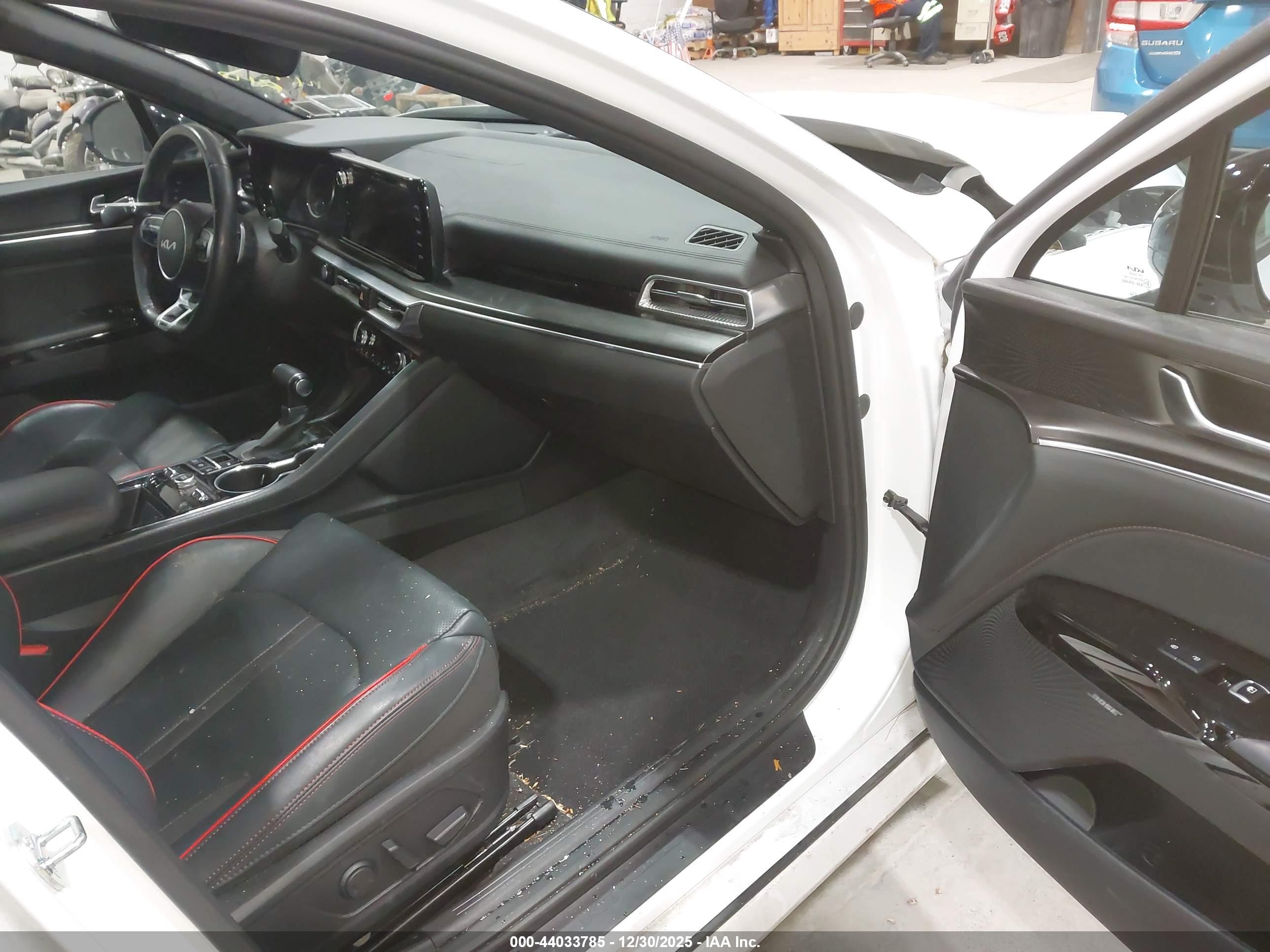 KIA K5 image 5