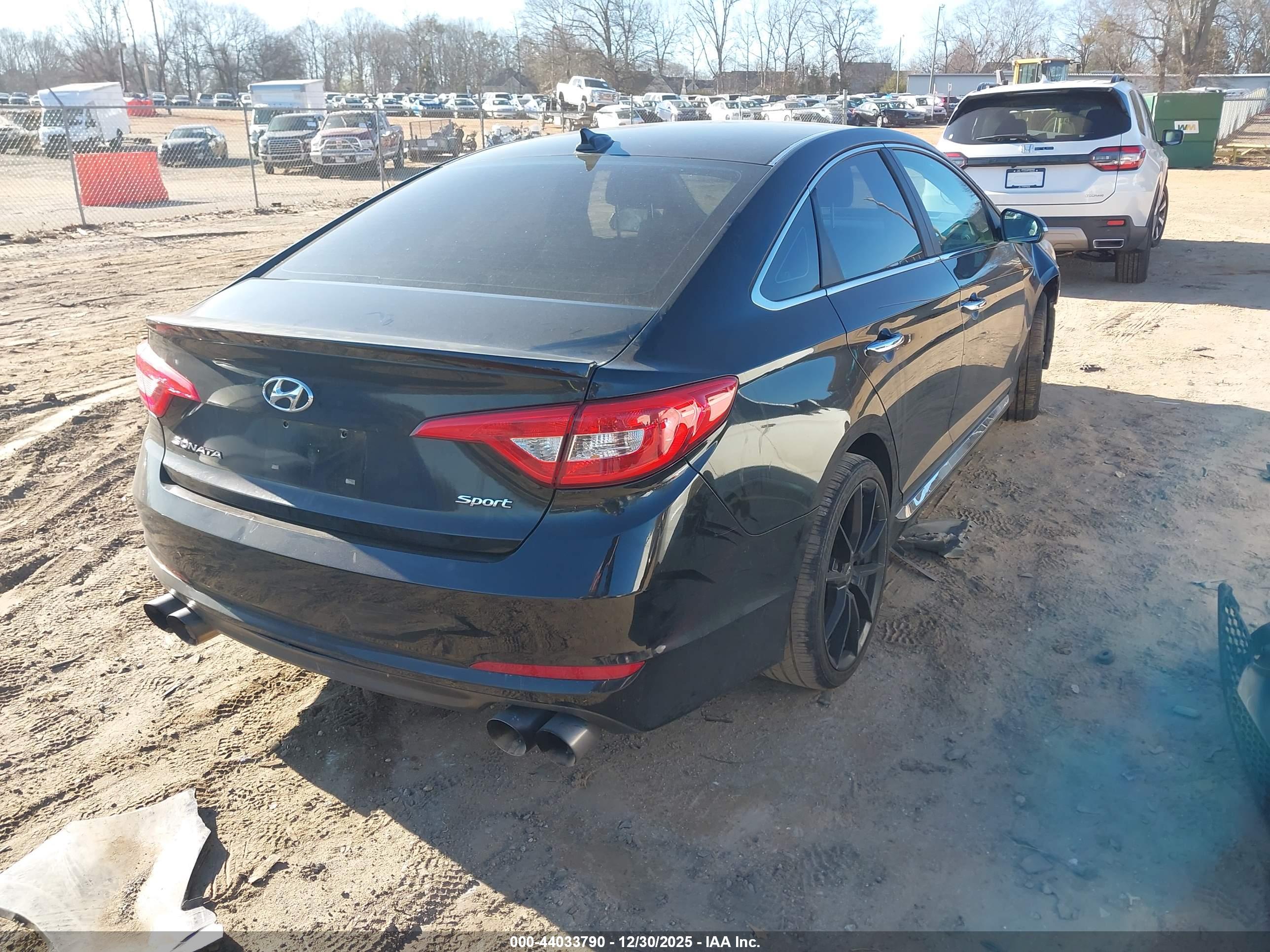 HYUNDAI SONATA image 4