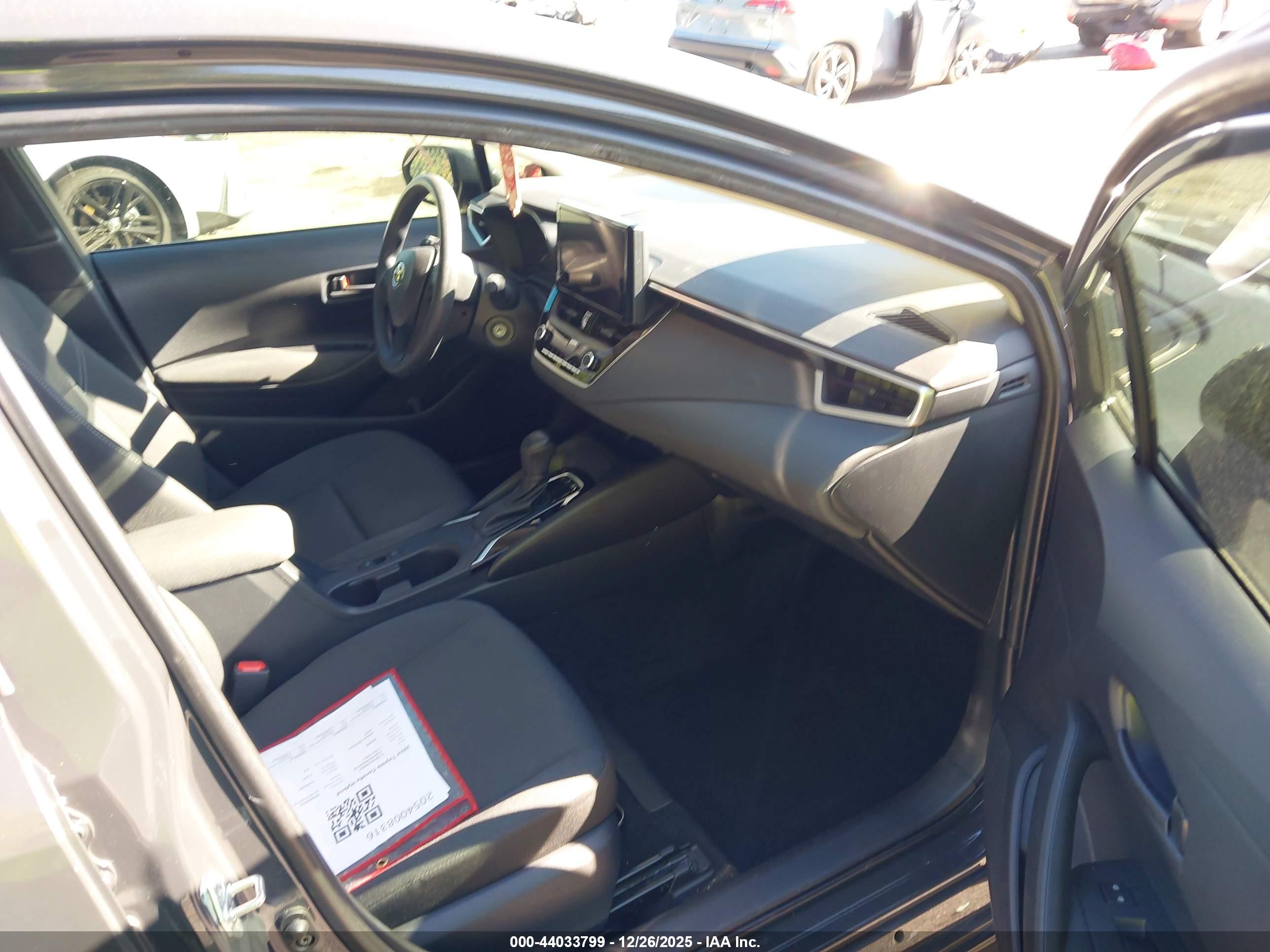 TOYOTA COROLLA image 5