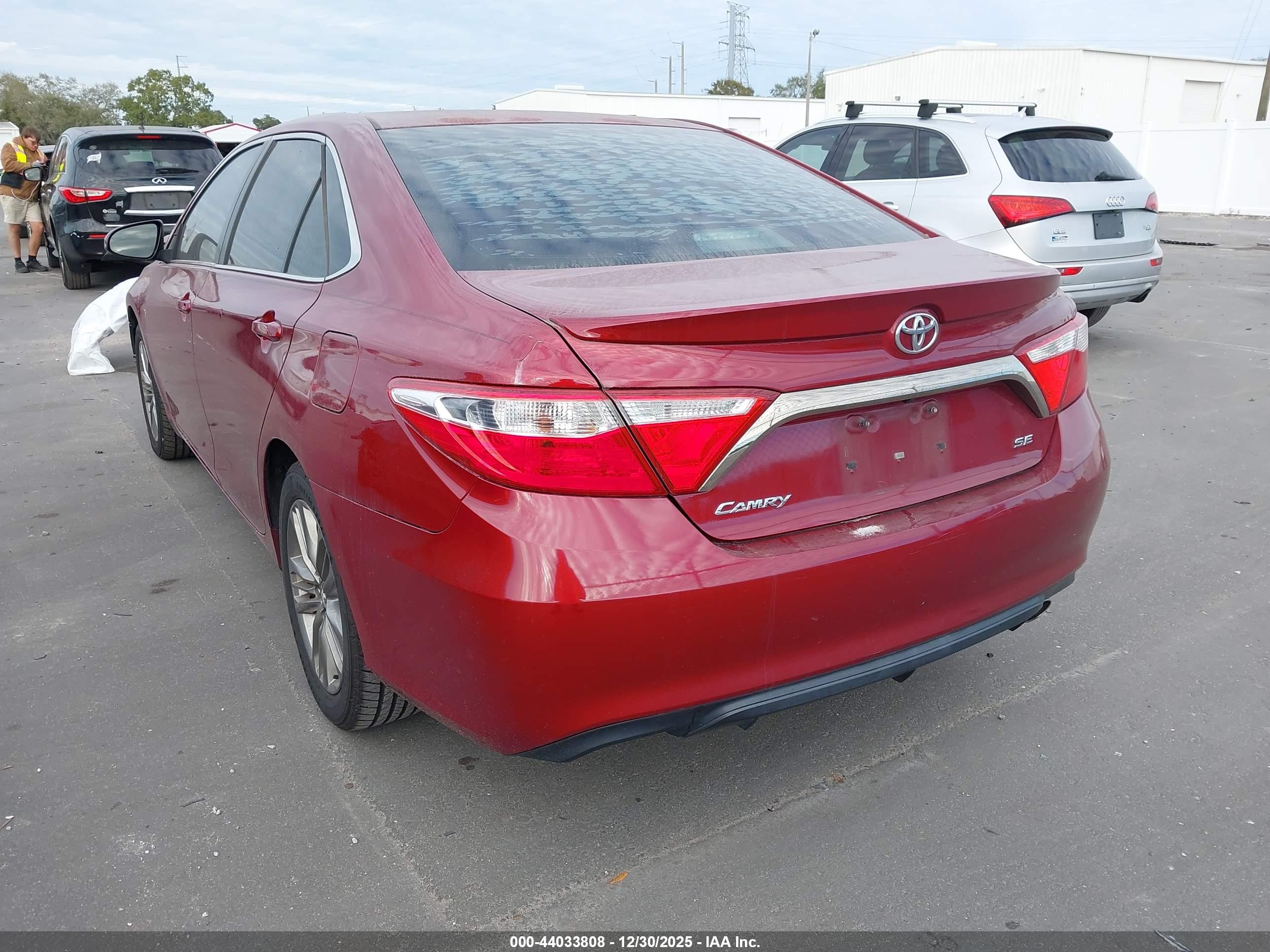 TOYOTA CAMRY image 3