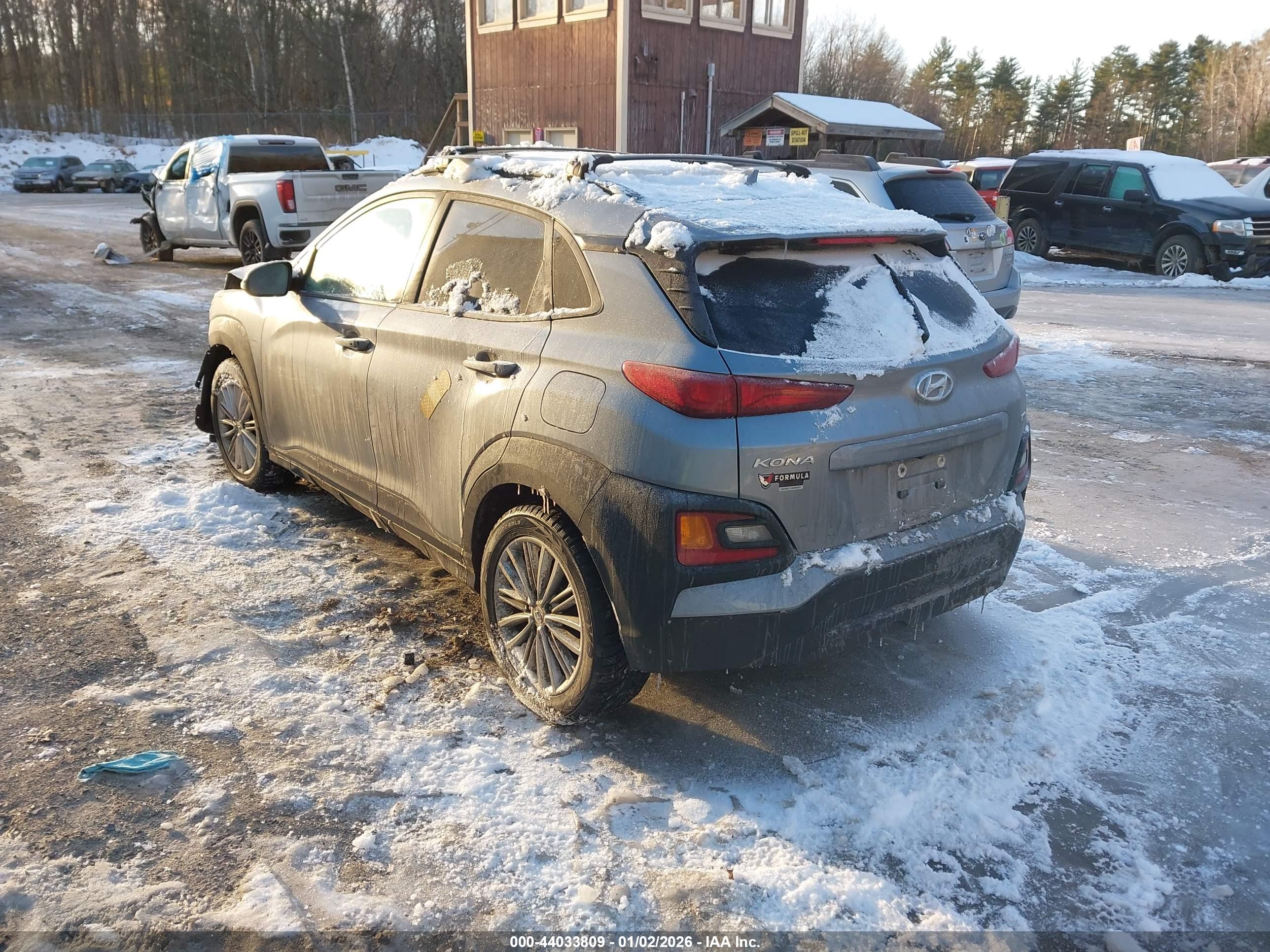 HYUNDAI KONA image 3