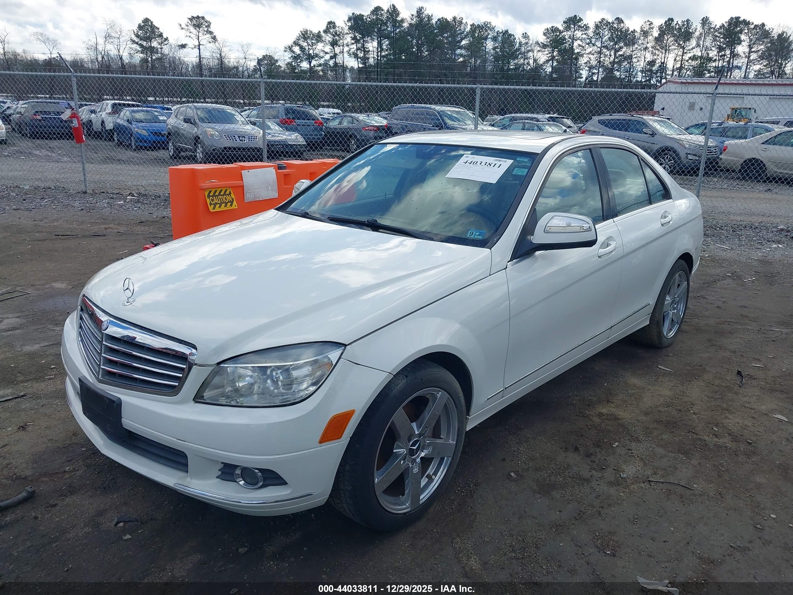 MERCEDES-BENZ C image 2