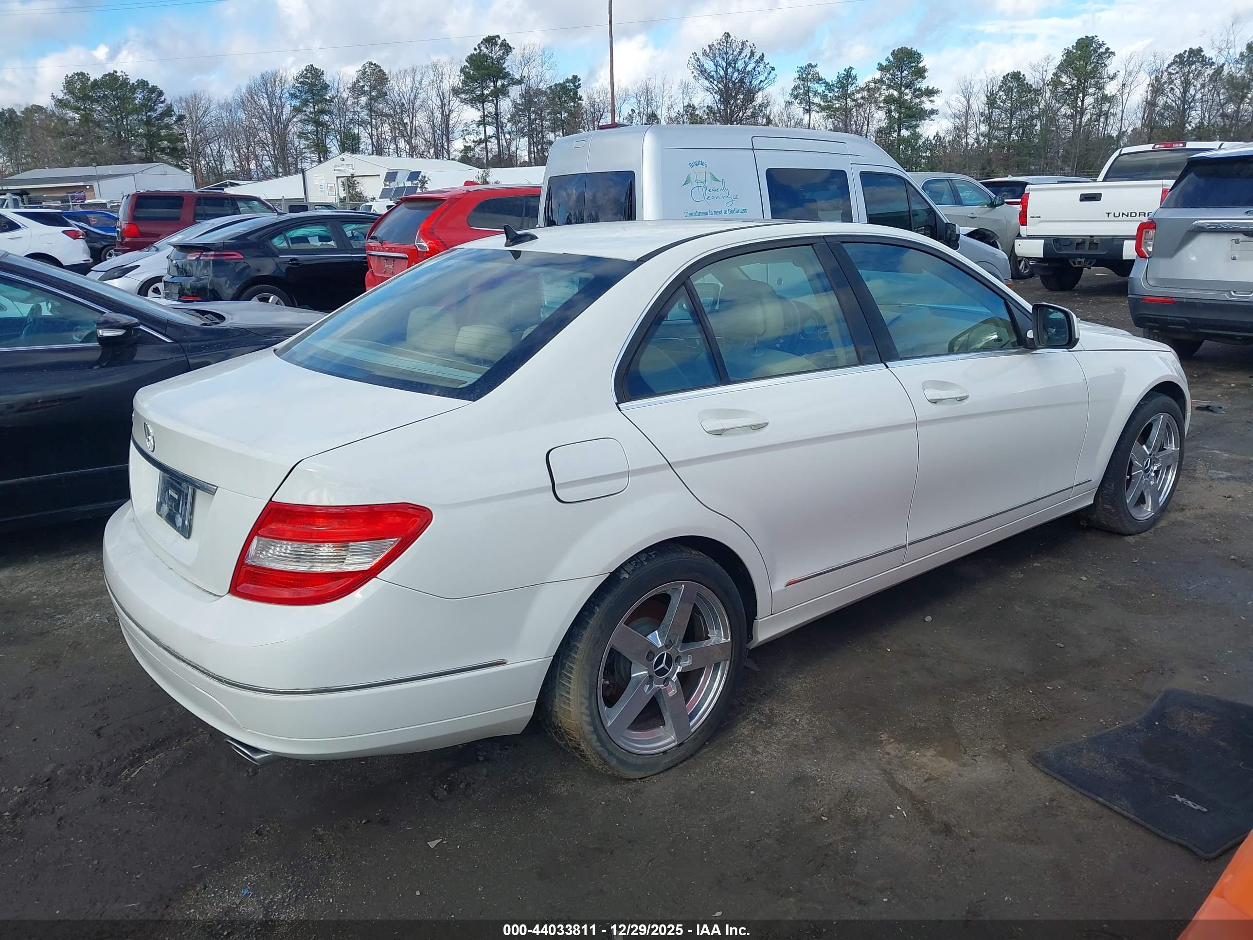 MERCEDES-BENZ C image 4