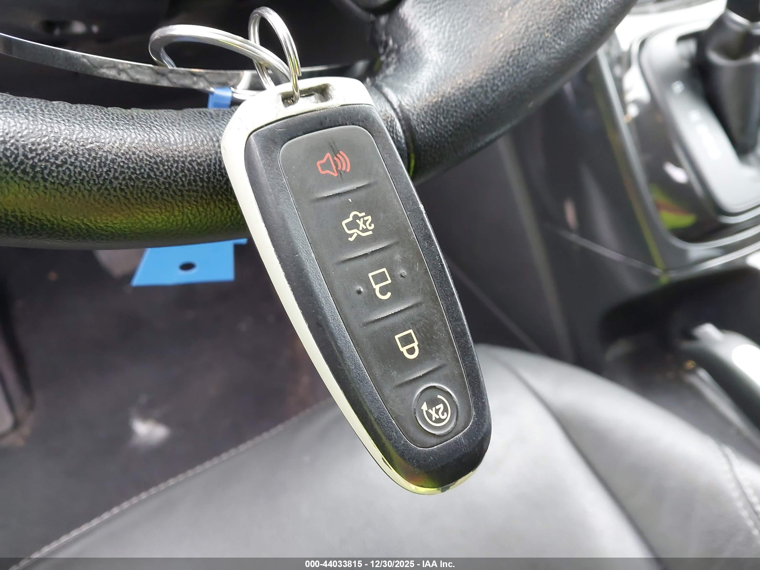 FORD ESCAPE image 11