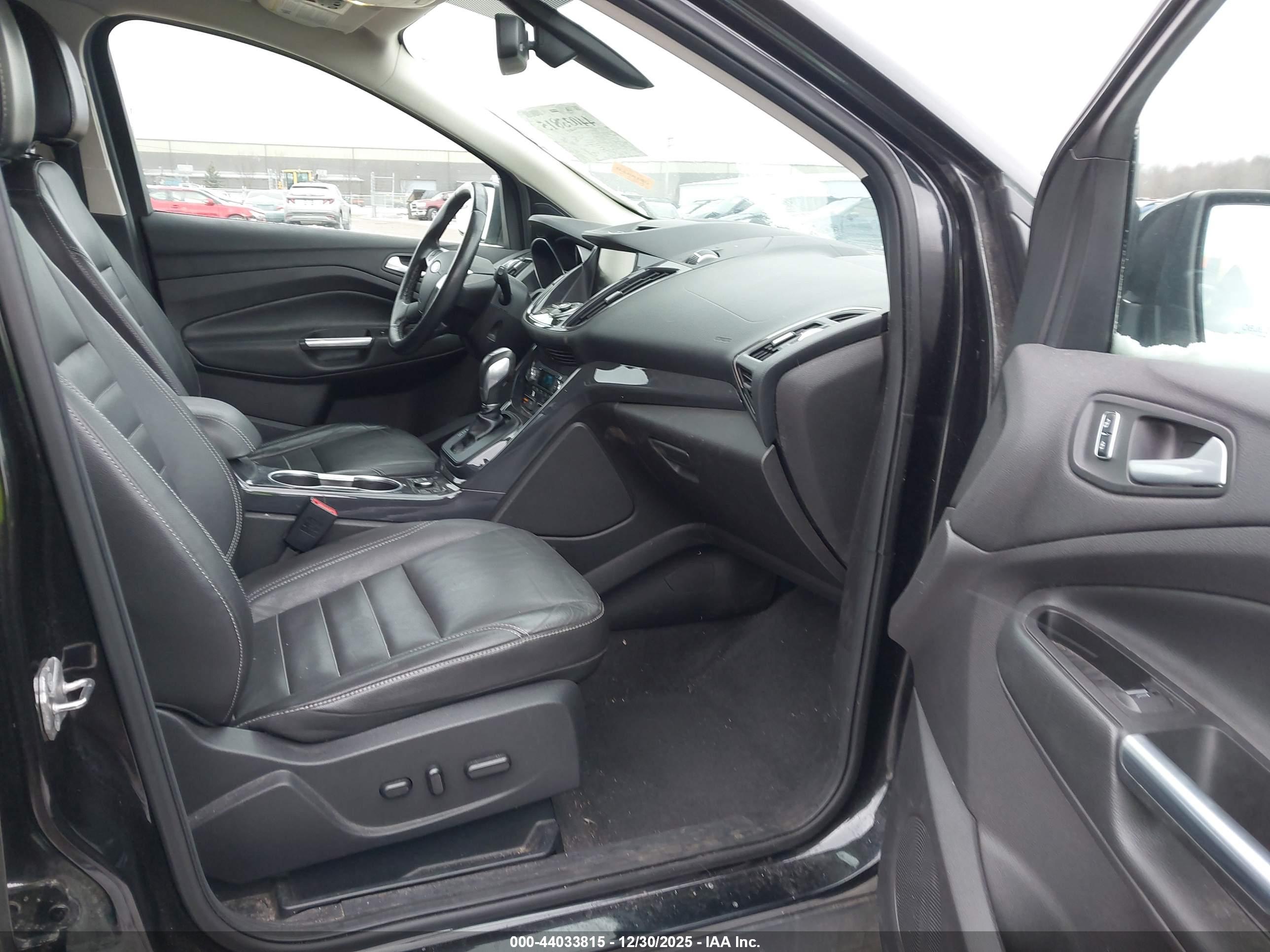 FORD ESCAPE image 5