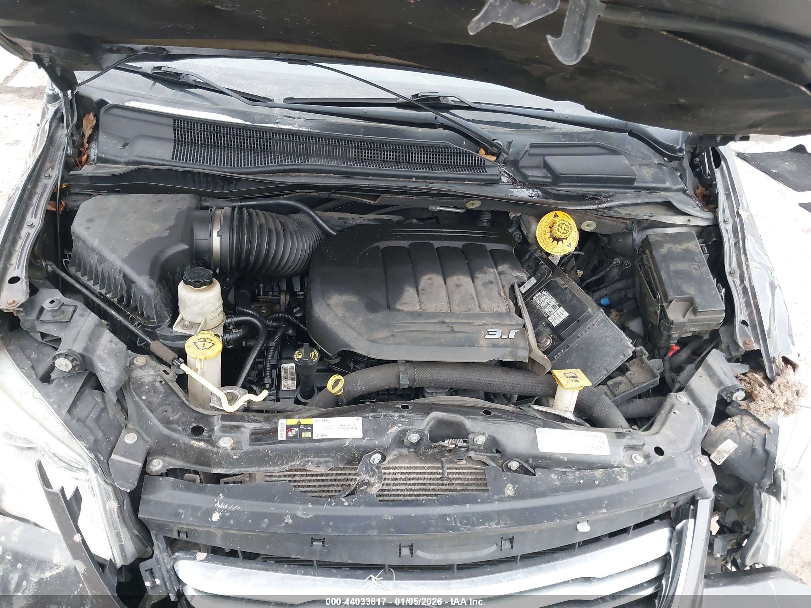 CHRYSLER TOWN image 10