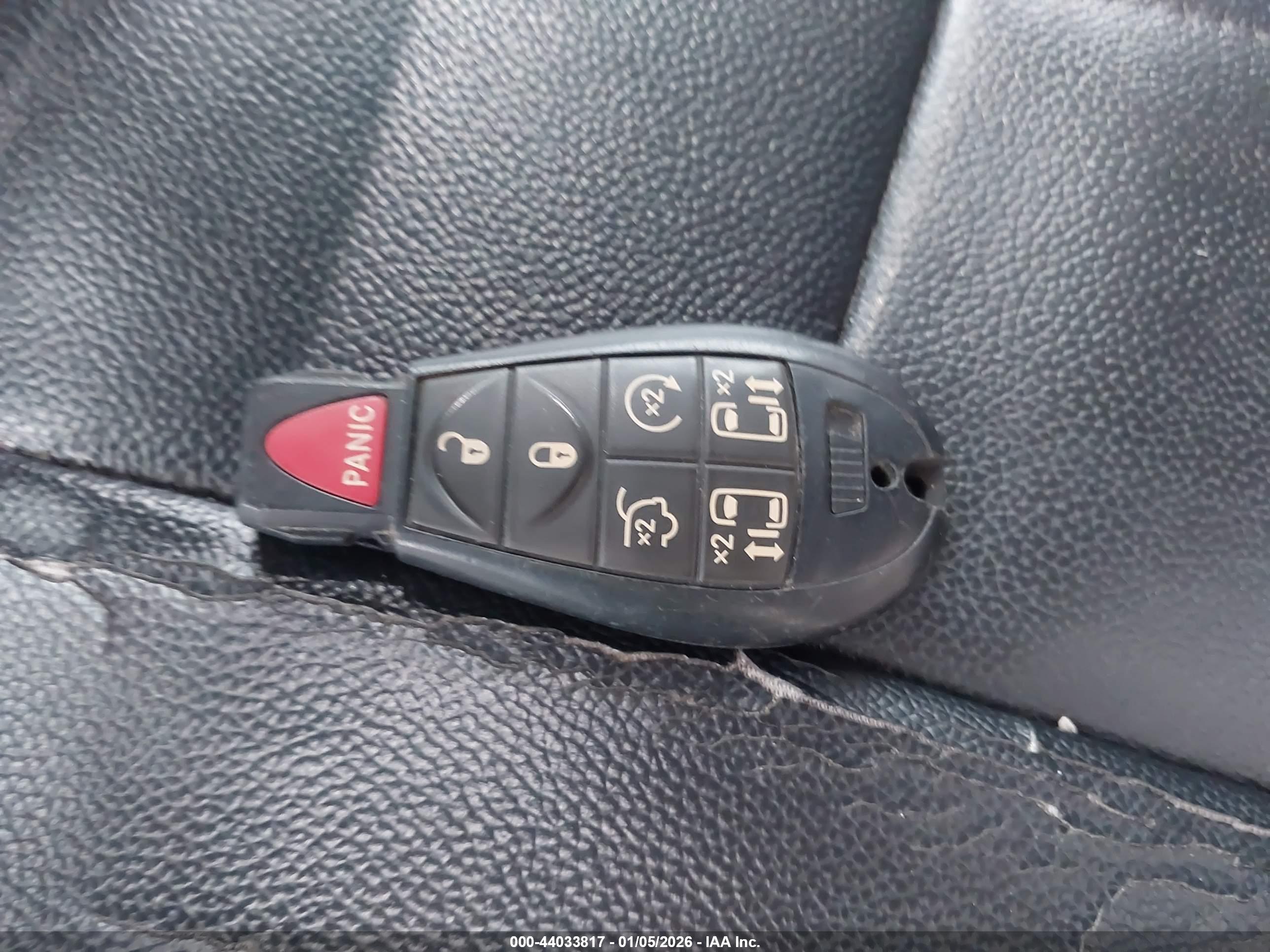 CHRYSLER TOWN image 11