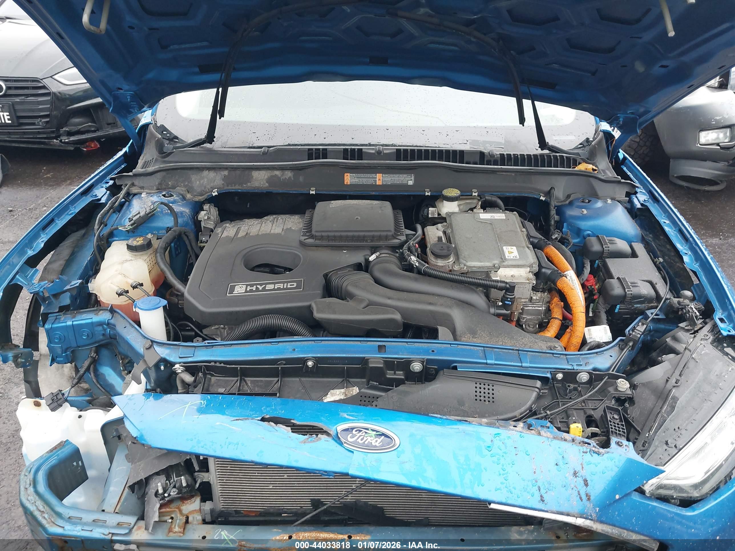FORD FUSION image 10