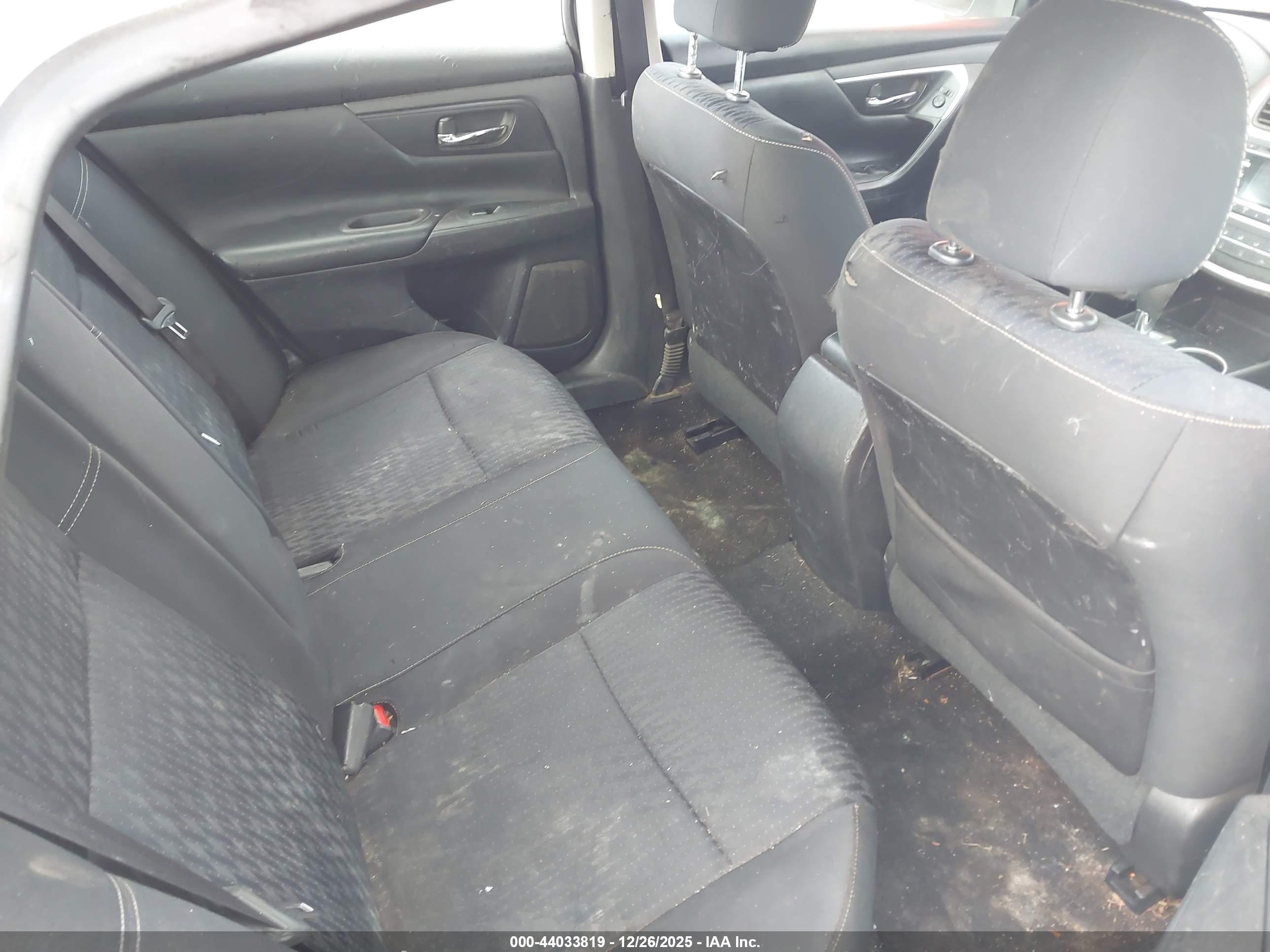 NISSAN ALTIMA image 8