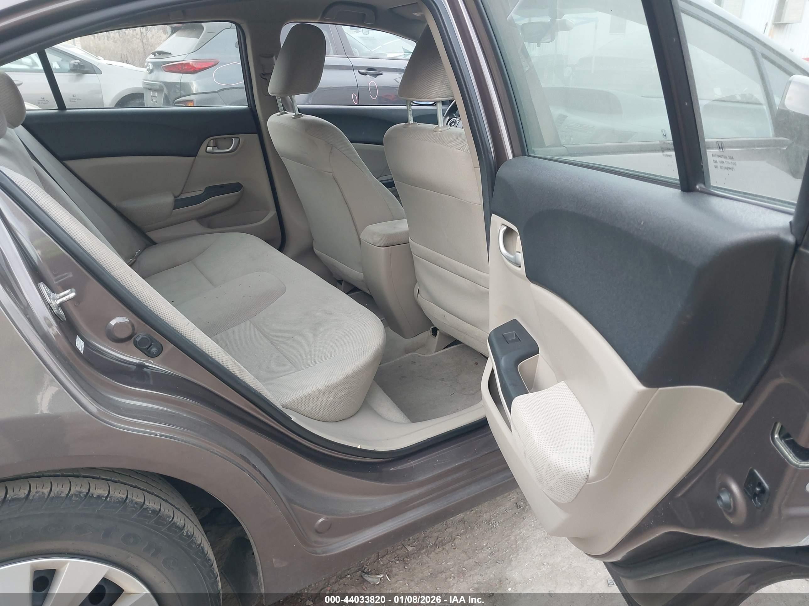 HONDA CIVIC image 8
