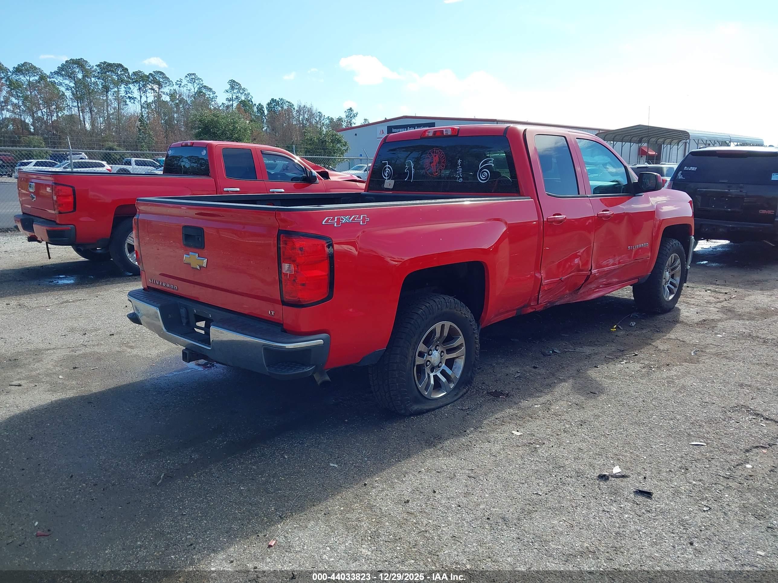 CHEVROLET SILVERADO image 4