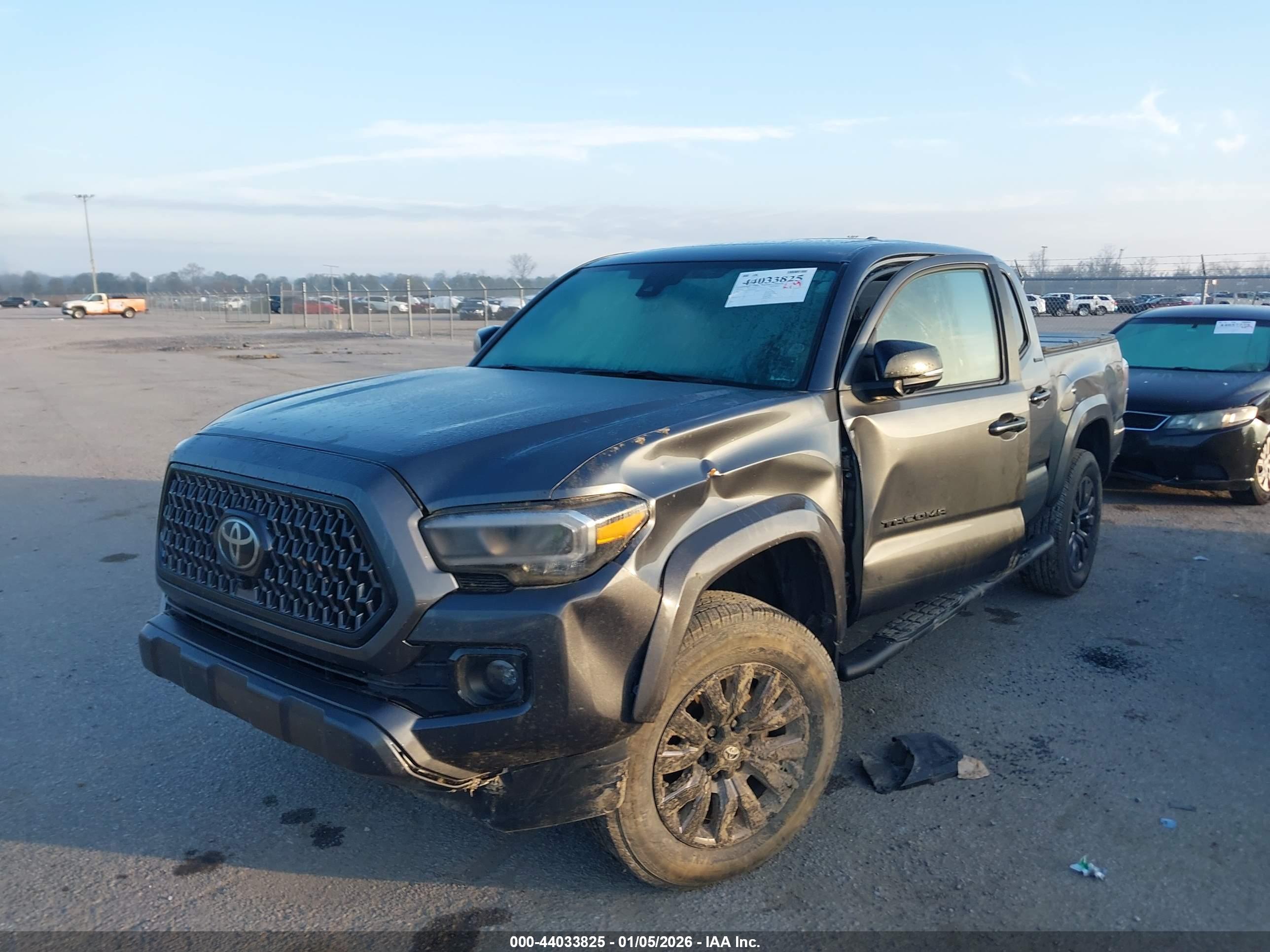 TOYOTA TACOMA image 6