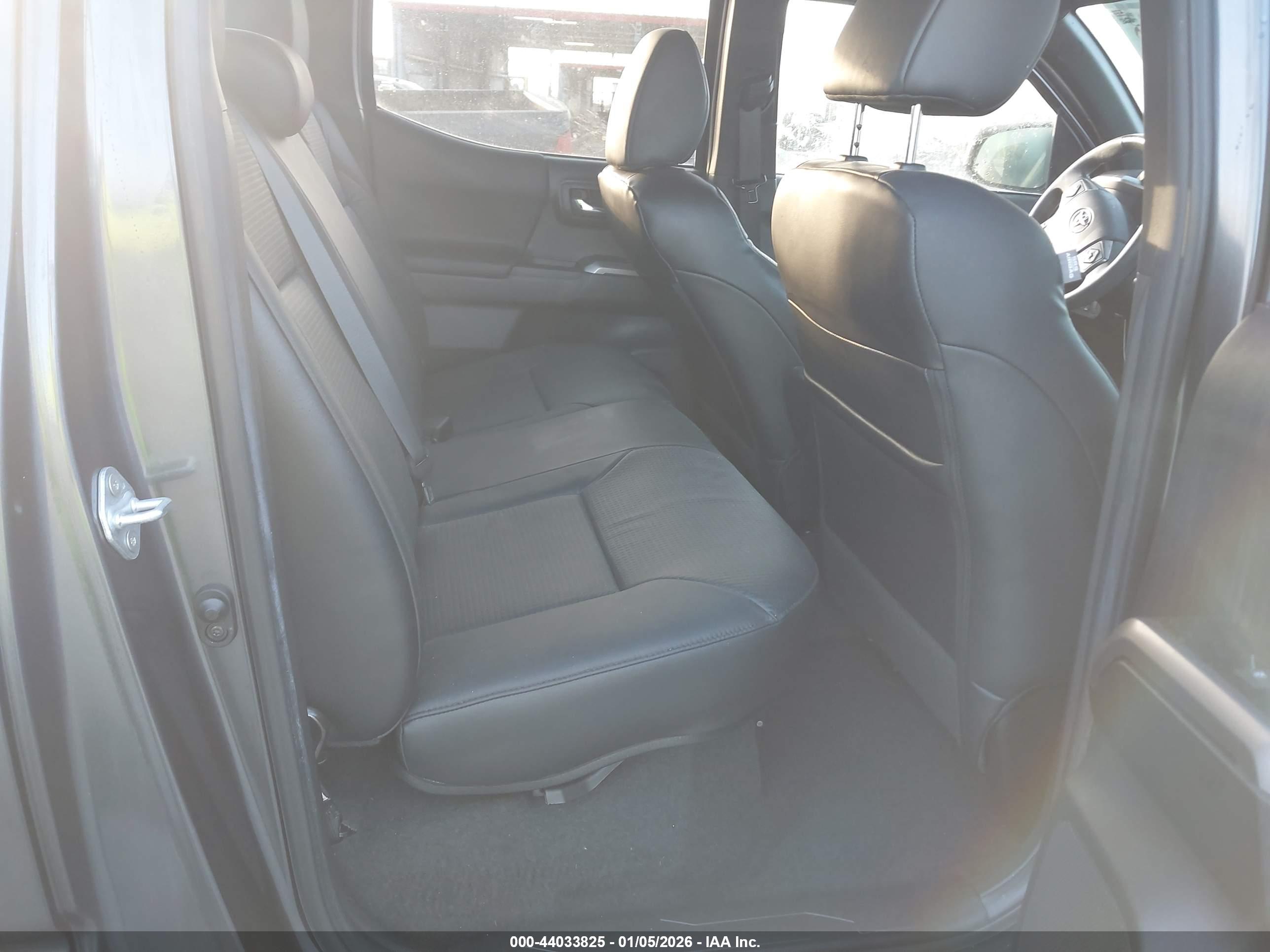 TOYOTA TACOMA image 8
