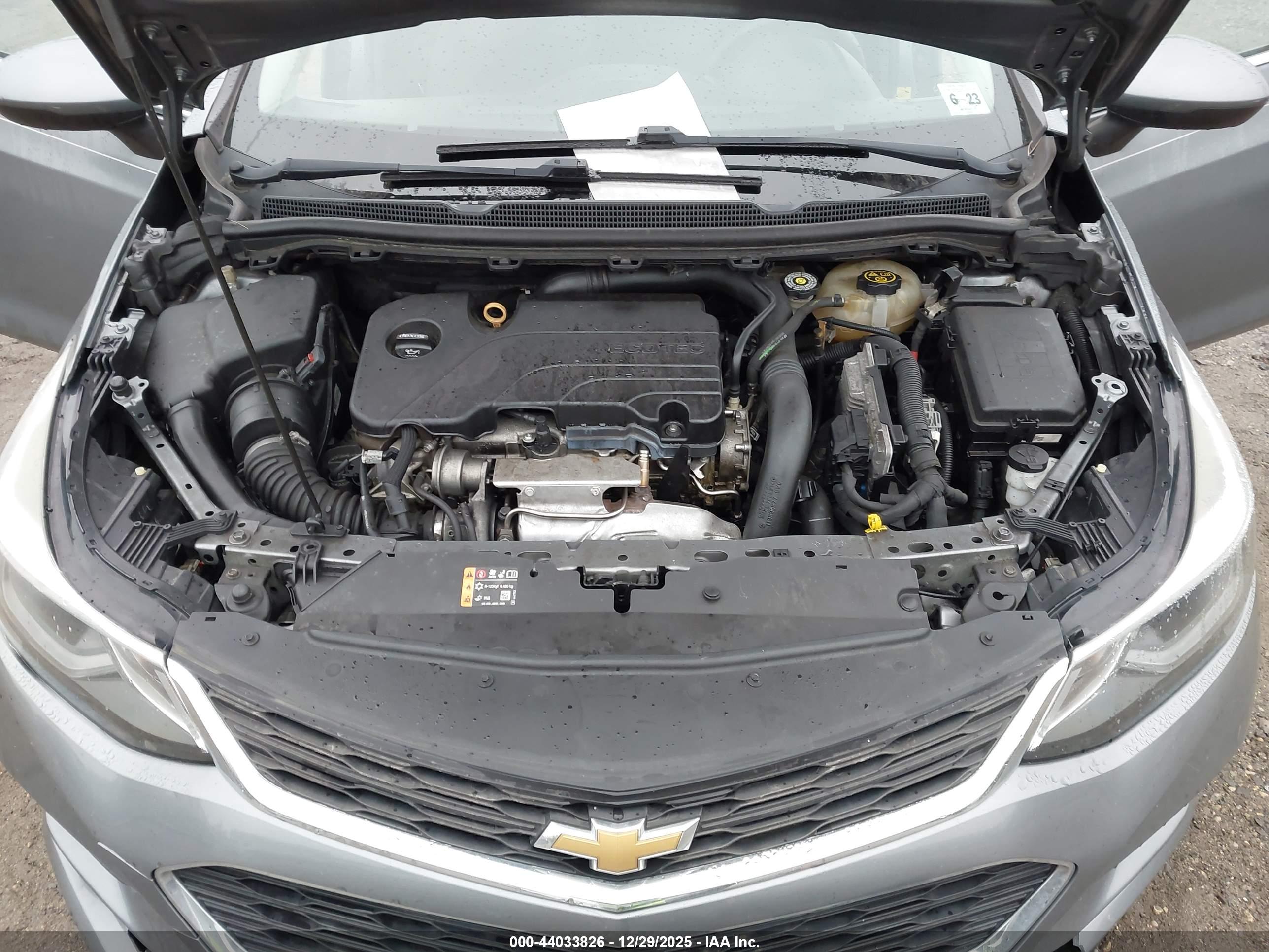 CHEVROLET CRUZE image 10