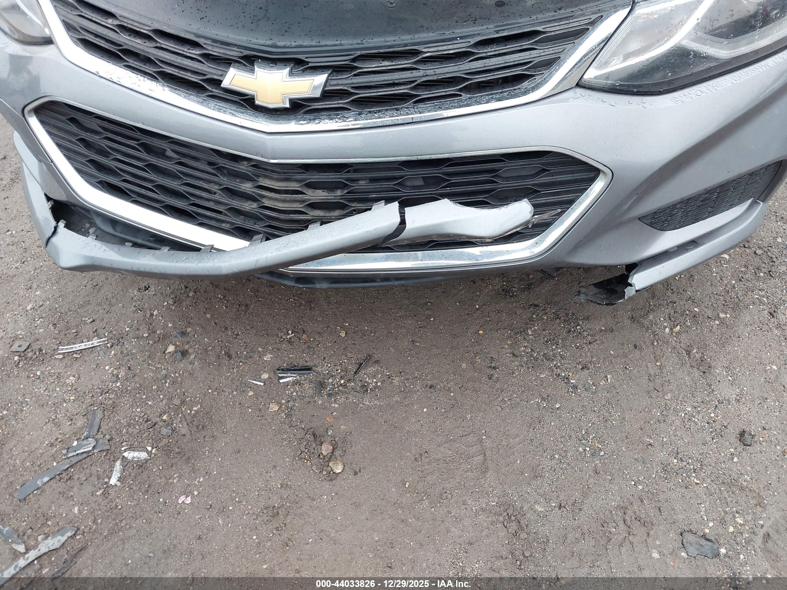 CHEVROLET CRUZE image 6